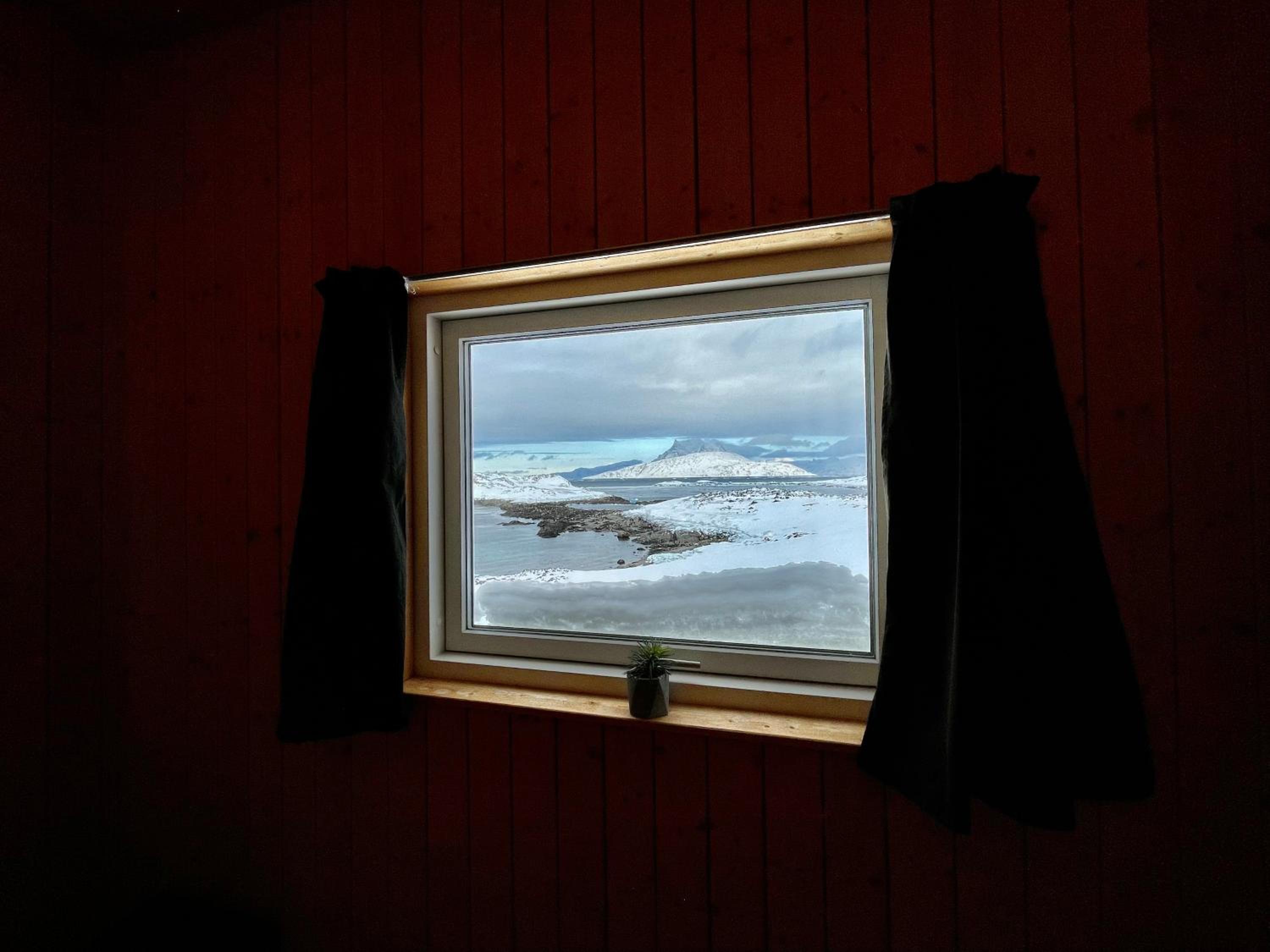 Inuk Hostels