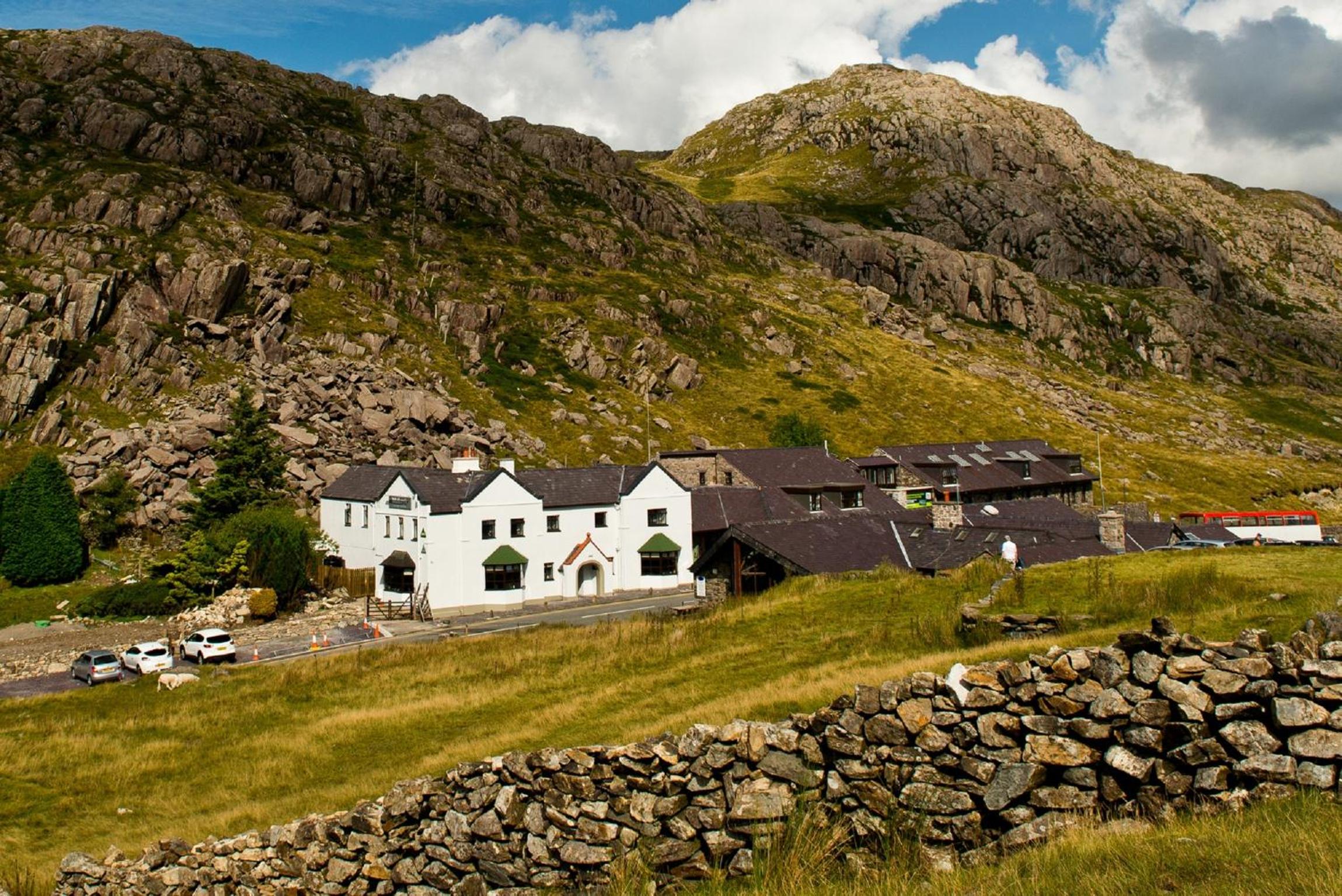 Hotel YHA Snowdon Pen-y-Pass - Image 1