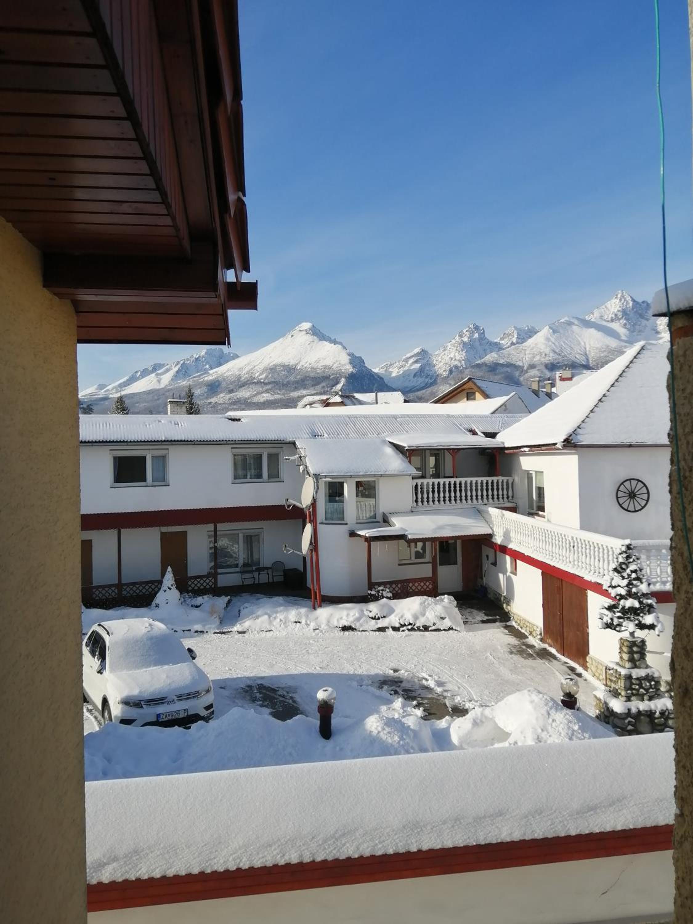 Apartman Lastovicka , stay with mountain view ,free parking and few steps to the shop view 5