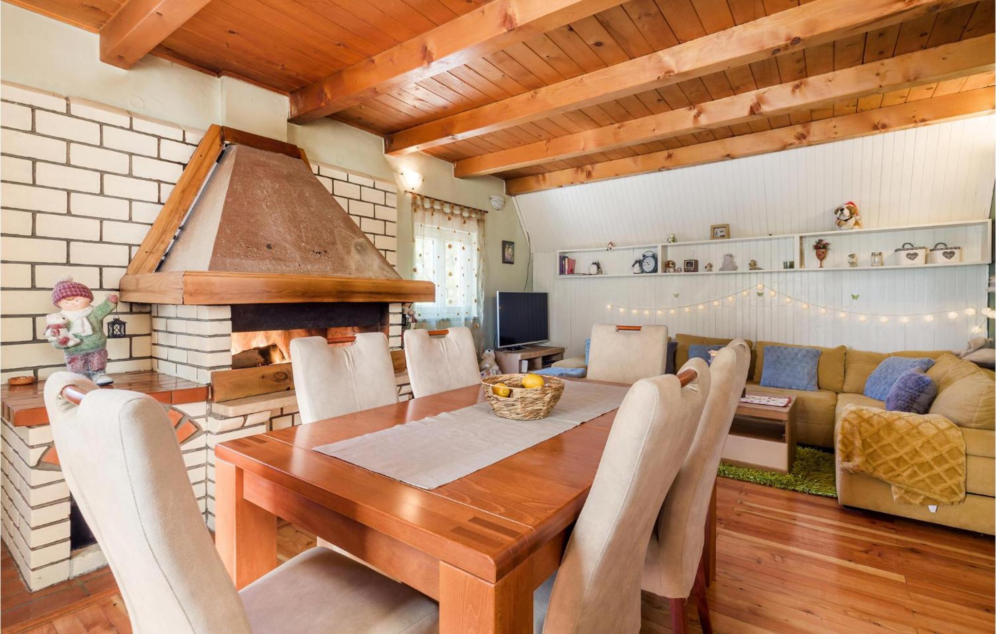 Nice Home In Begovo Razdolje With Wifi