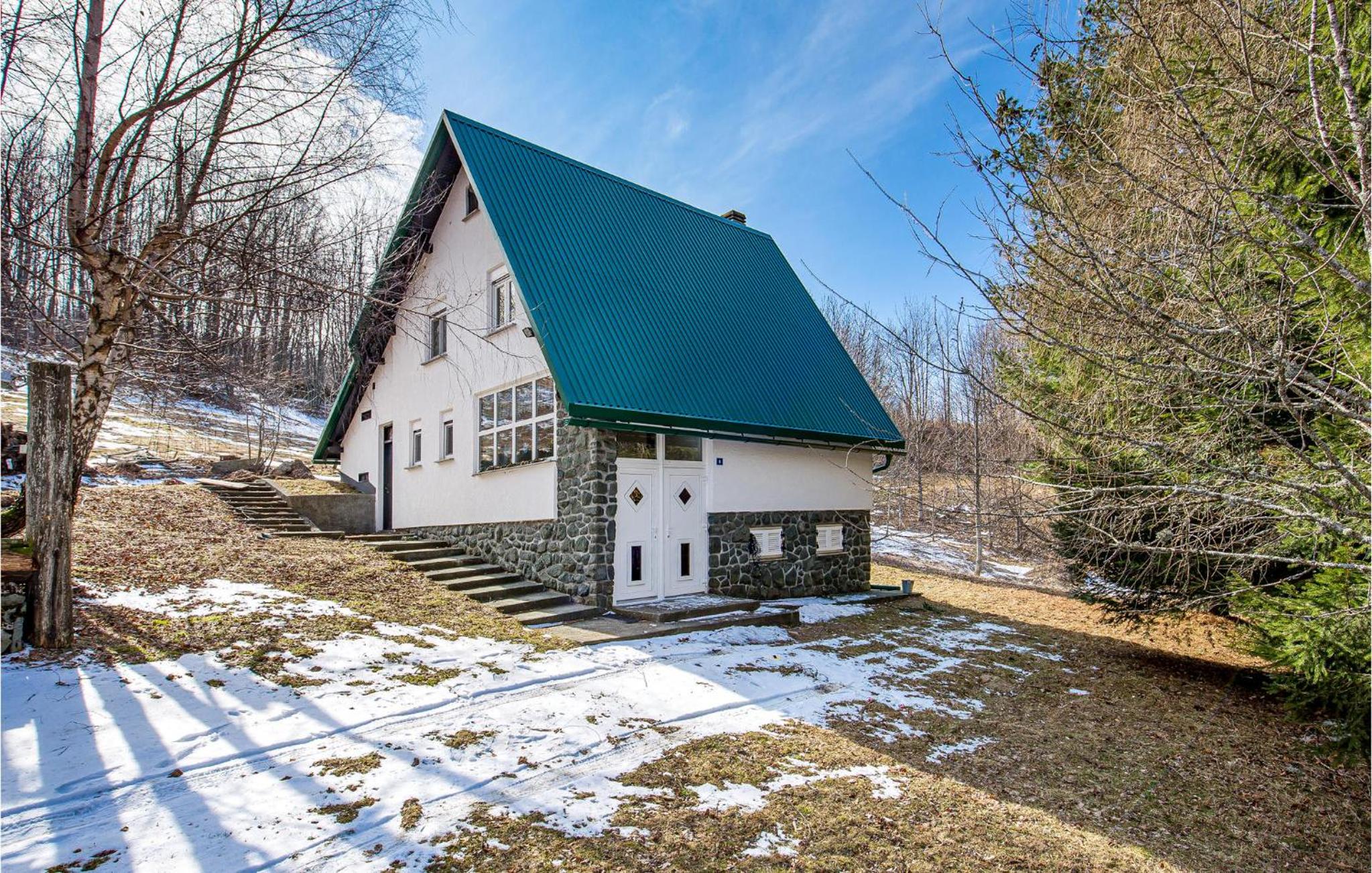 Nice Home In Begovo Razdolje With Wifi