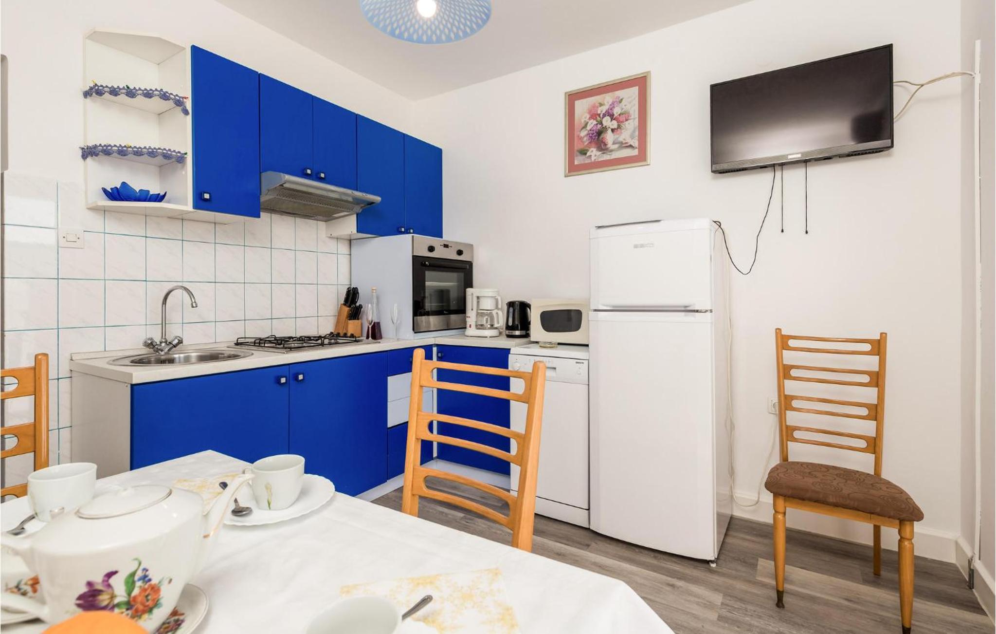 Awesome Apartment In Supetarska Draga photo 3