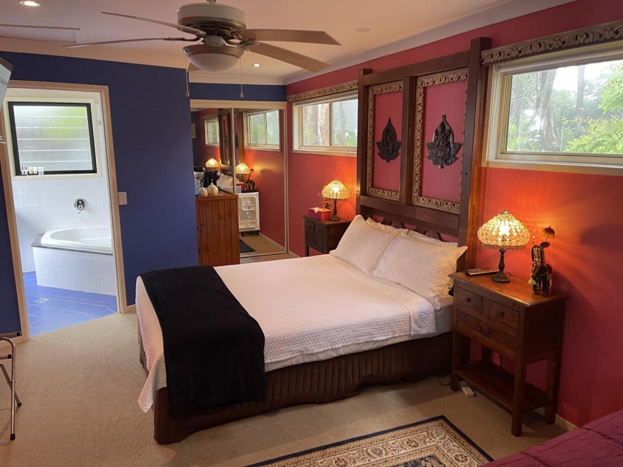Tambaridge Bed & Breakfast
