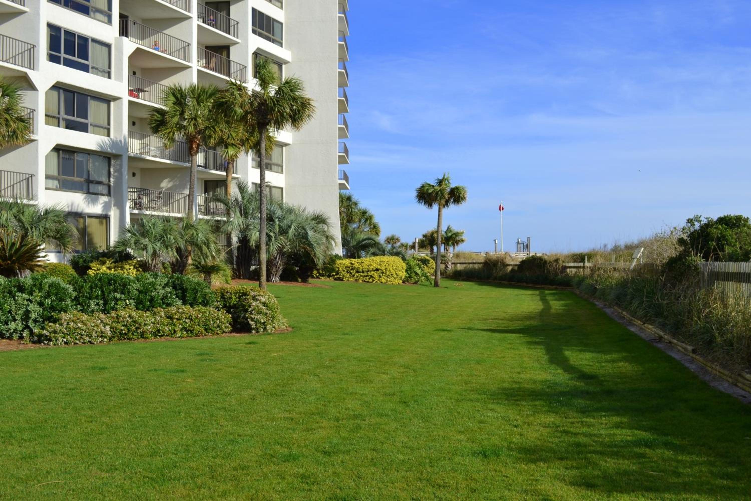 Beachside II 4313 view 5