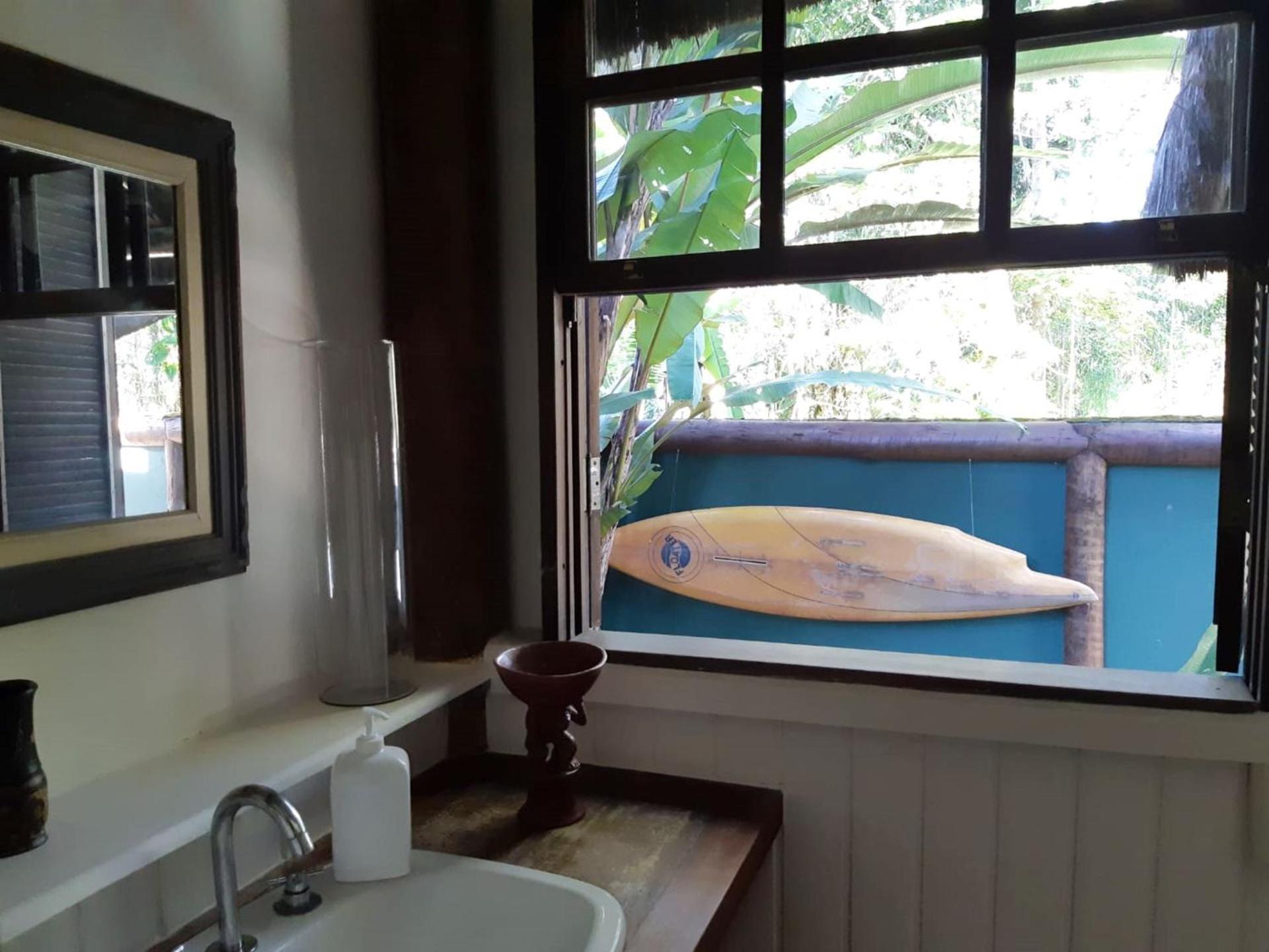 Otima Casa com deck gourmet na Praia da Baleia SP