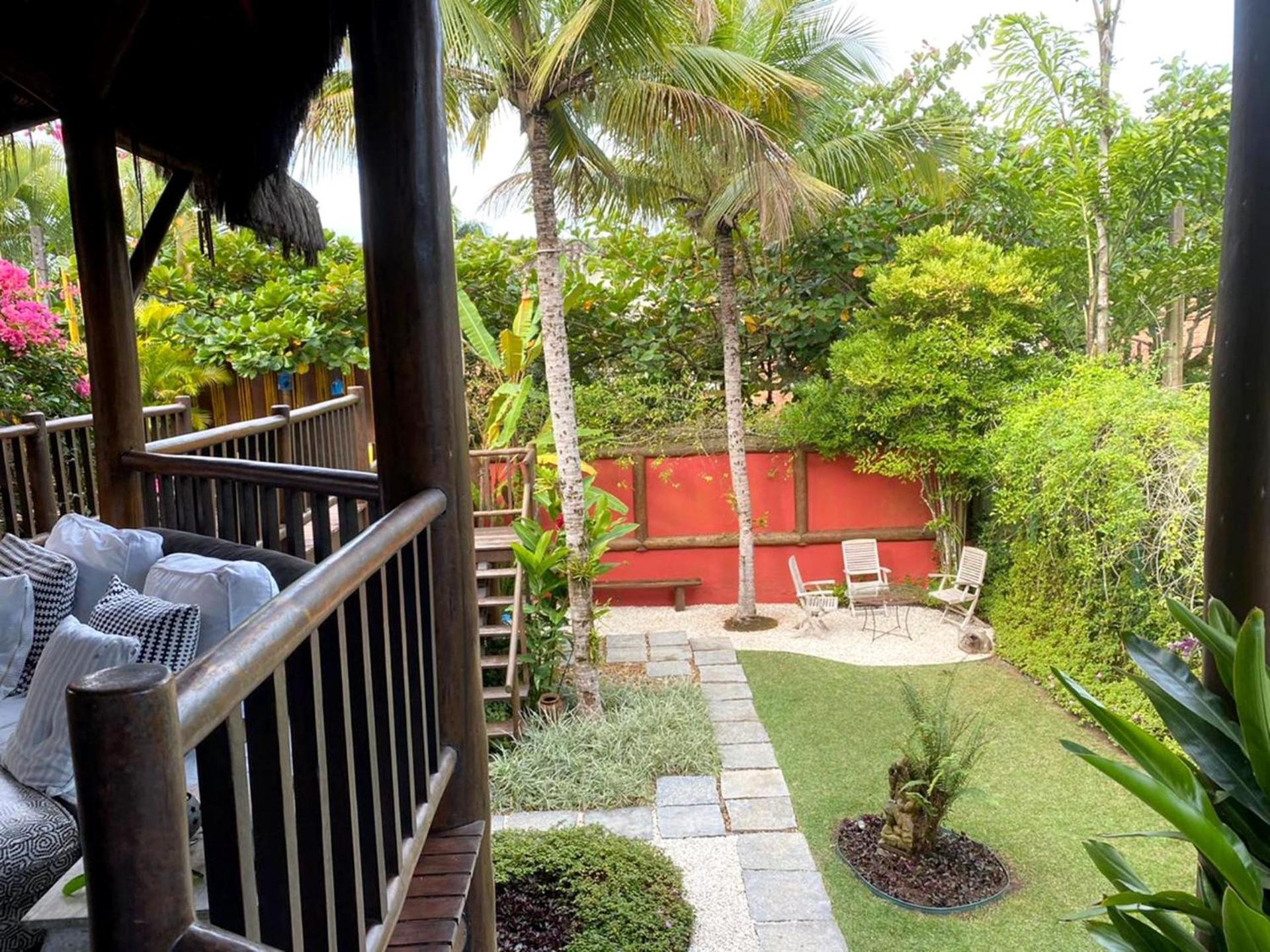 Otima Casa com deck gourmet na Praia da Baleia SP
