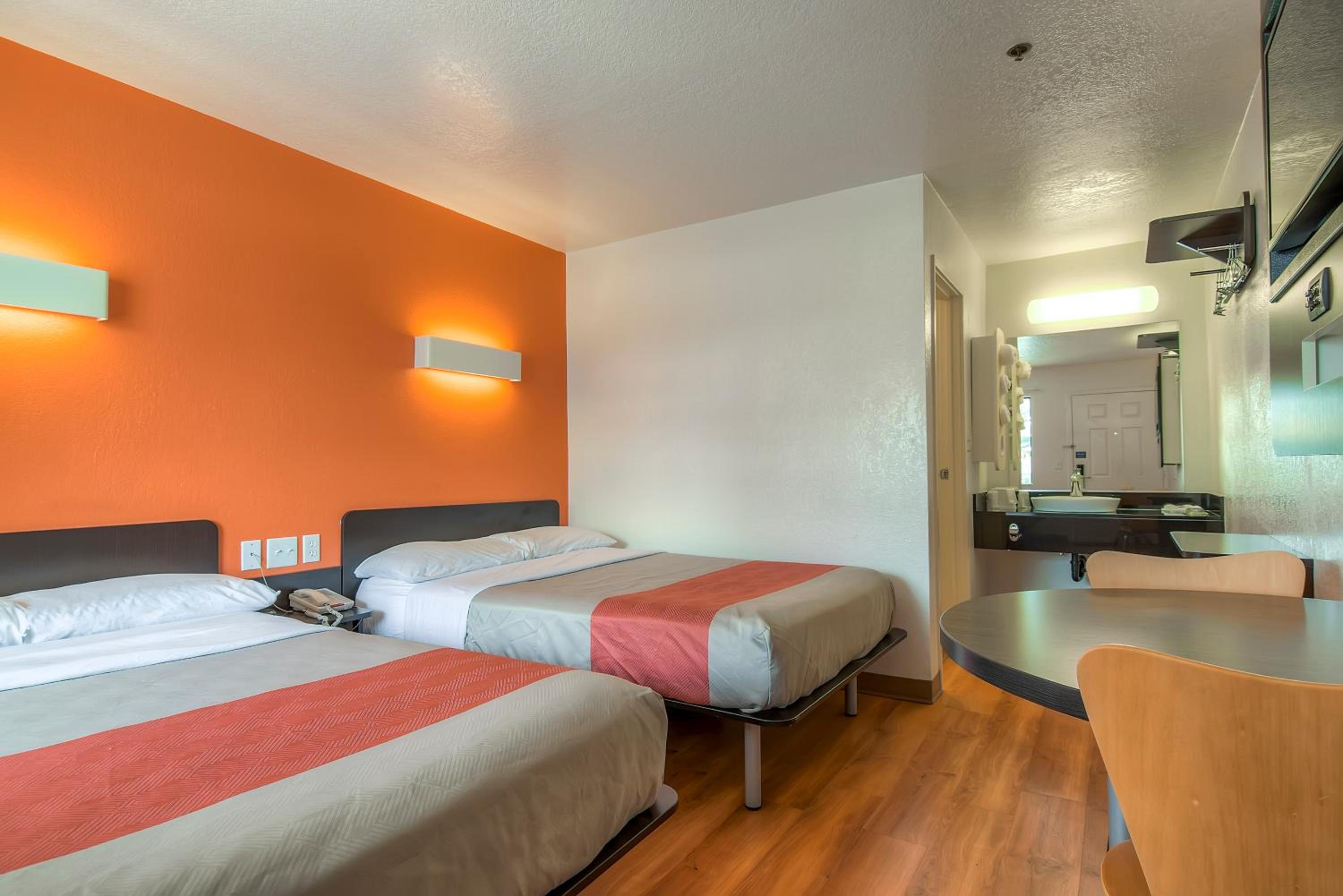 Motel 6-Arcadia, CA - Los Angeles - Pasadena Area - Property Image 57