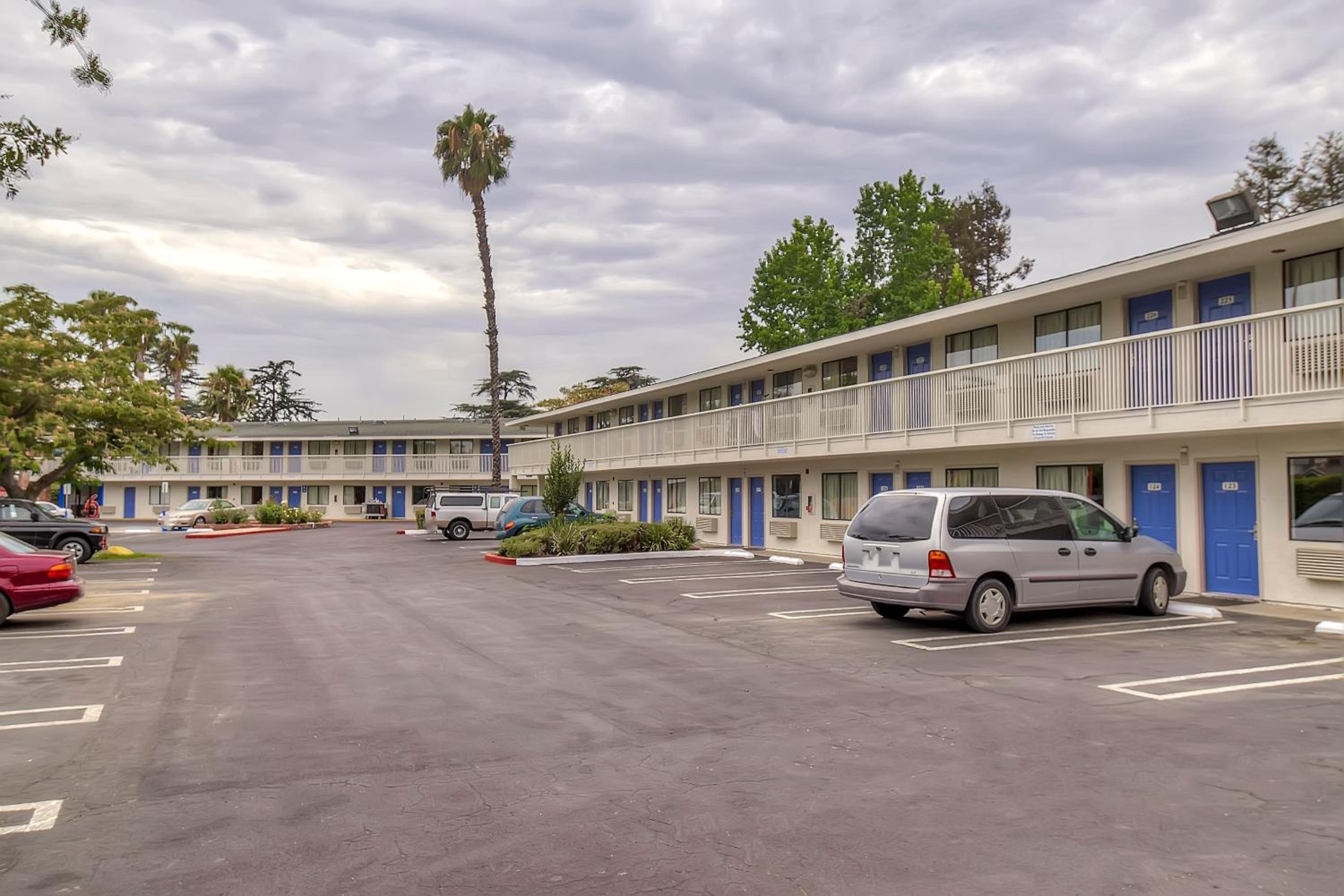 Motel 6-Arcadia, CA - Los Angeles - Pasadena Area - Property Image 48