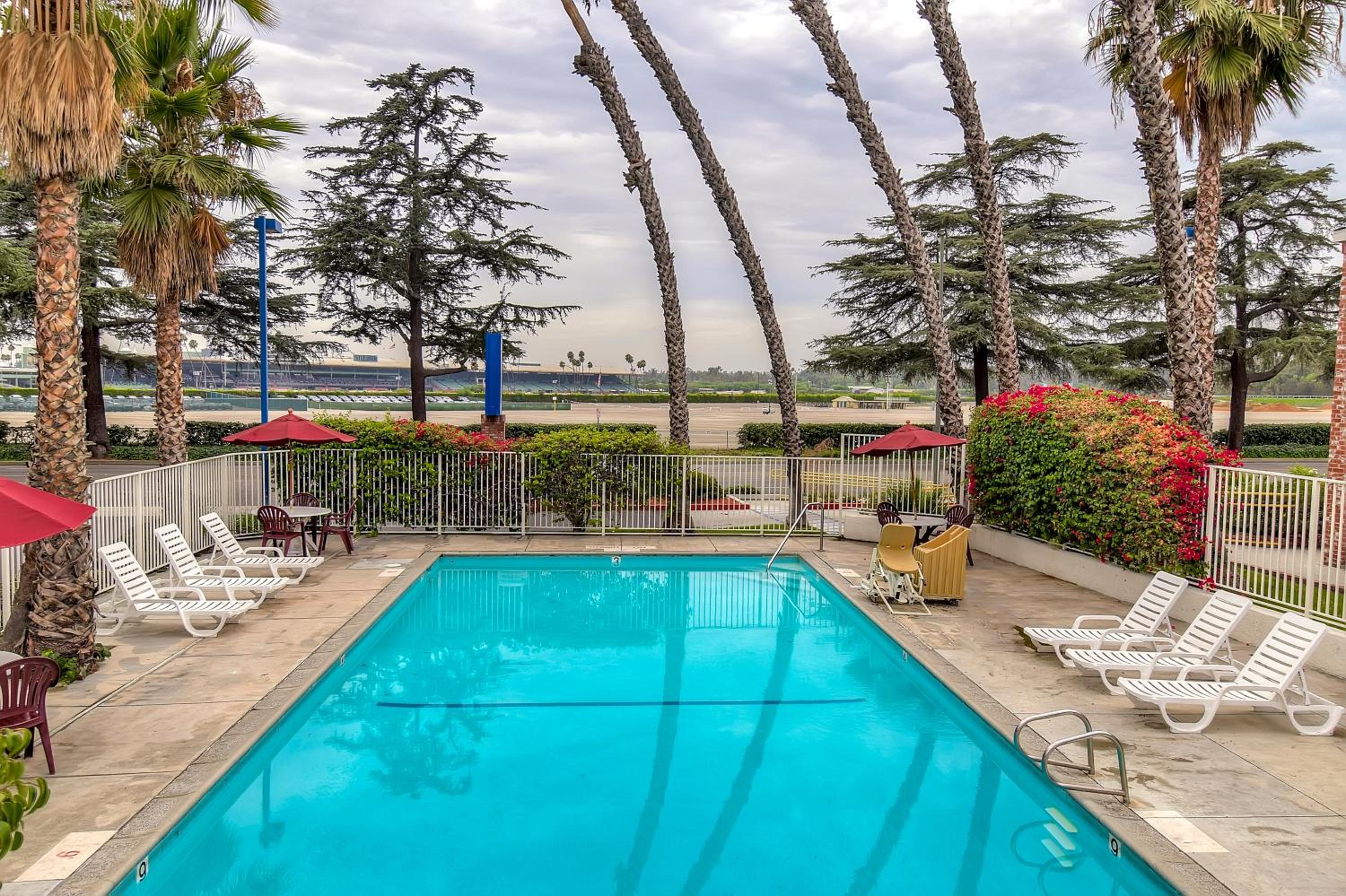 Motel 6-Arcadia, CA - Los Angeles - Pasadena Area - Property Image 4