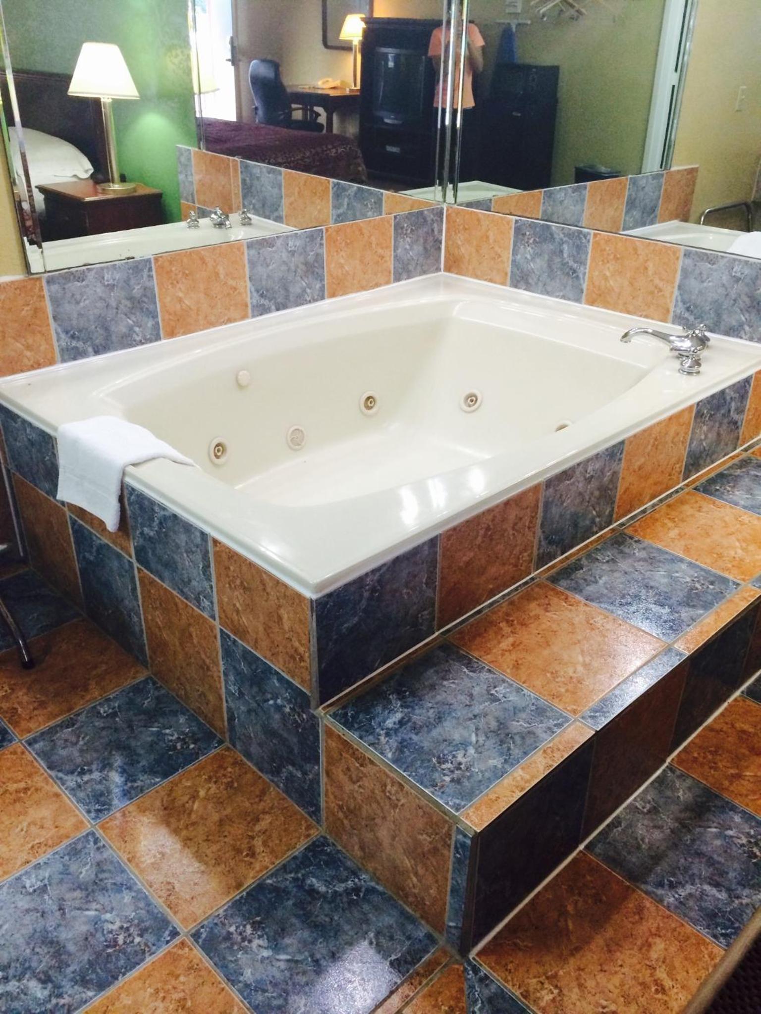Travelers Inn - Property Image 3