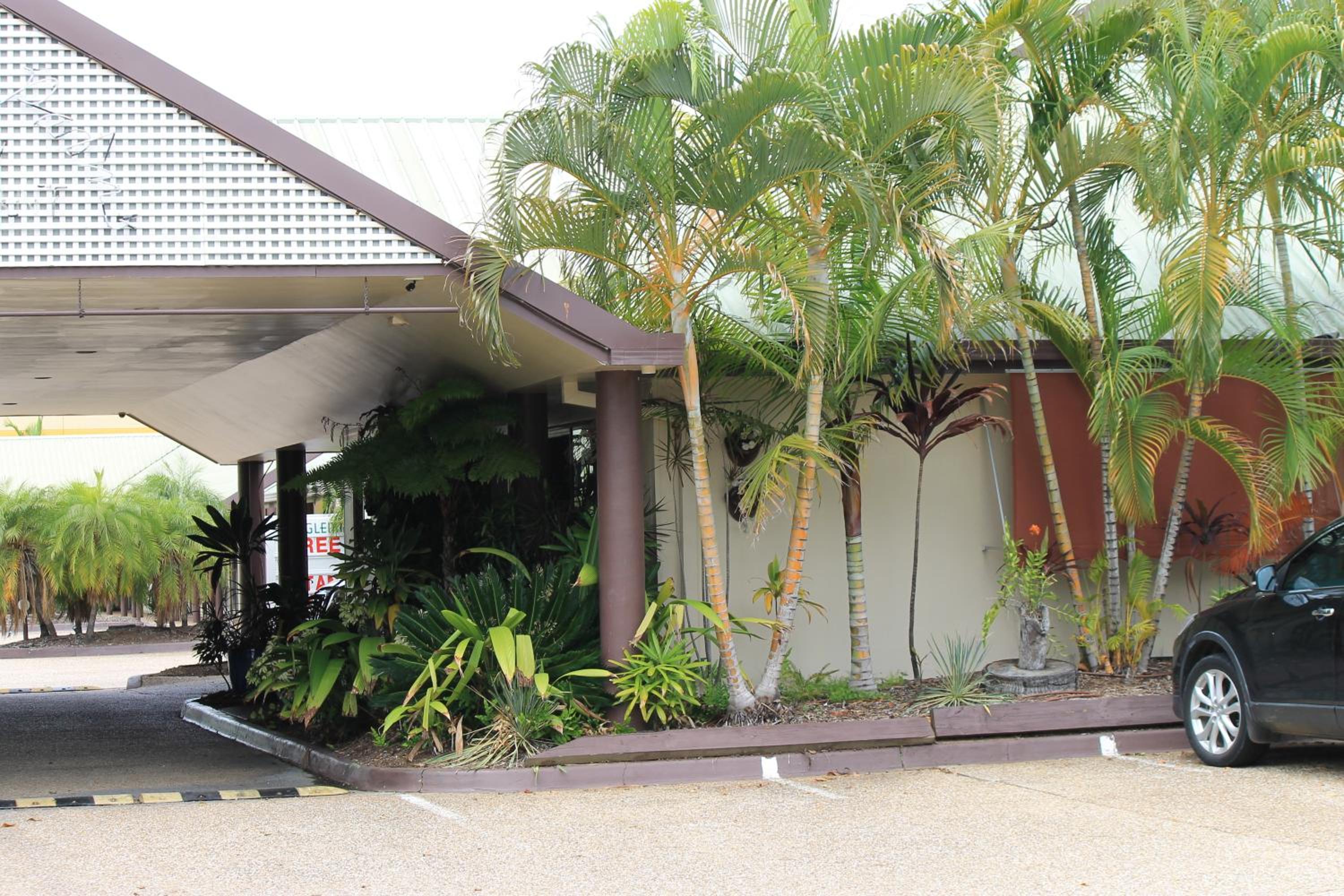 Glenmore Palms Motel