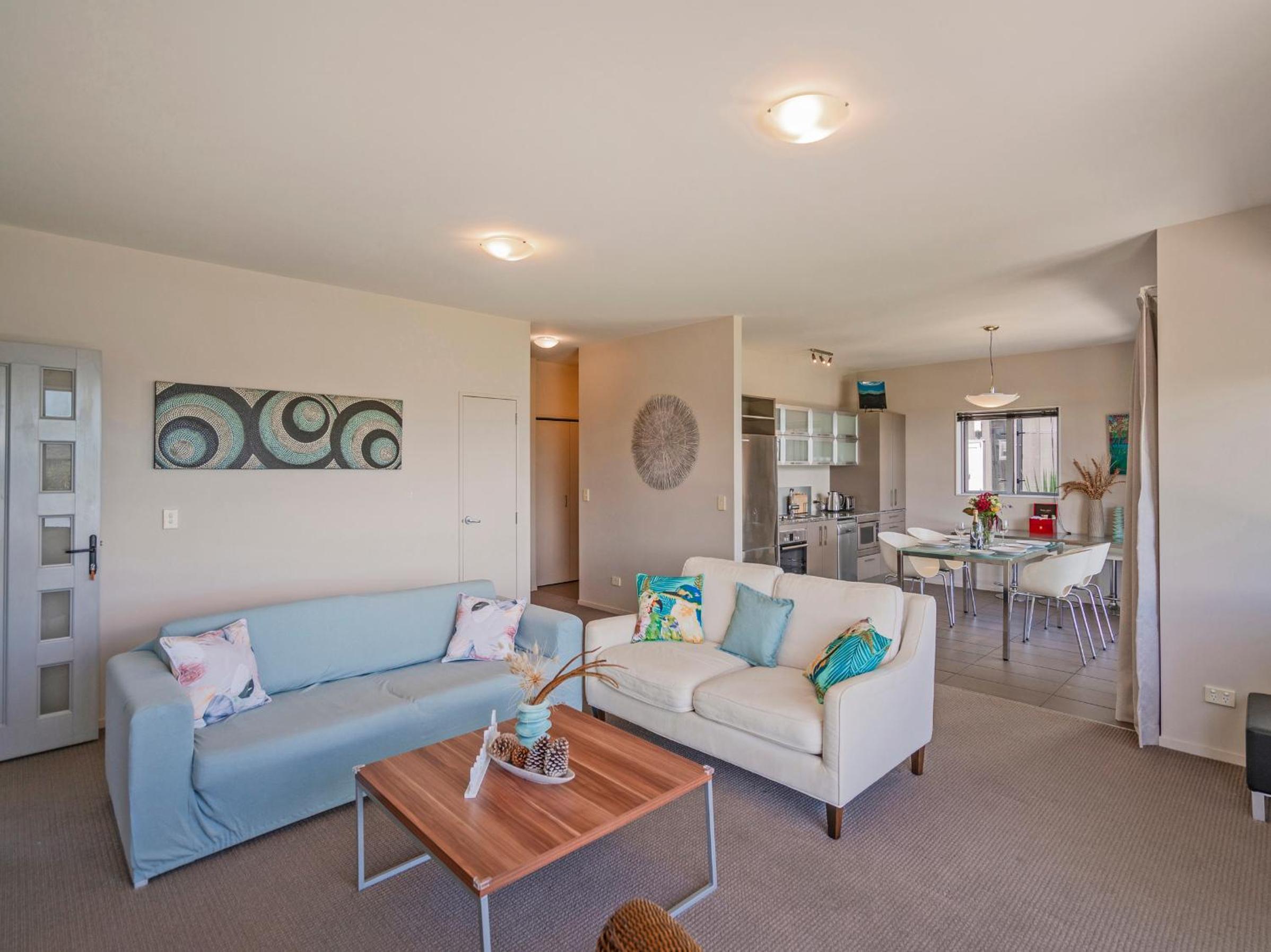 Golfer's Paradise - Matarangi Holiday Home view 4