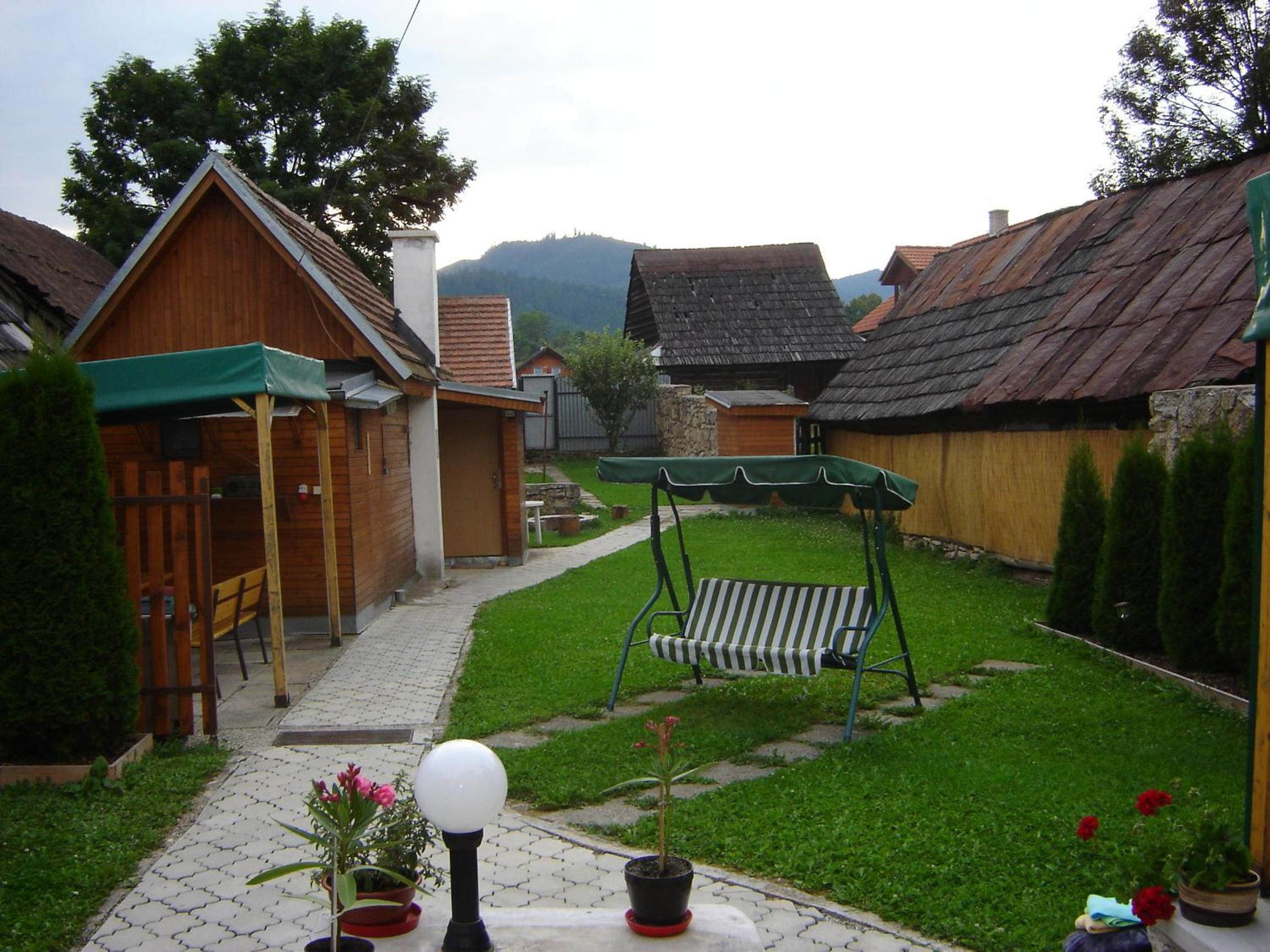Photo 8