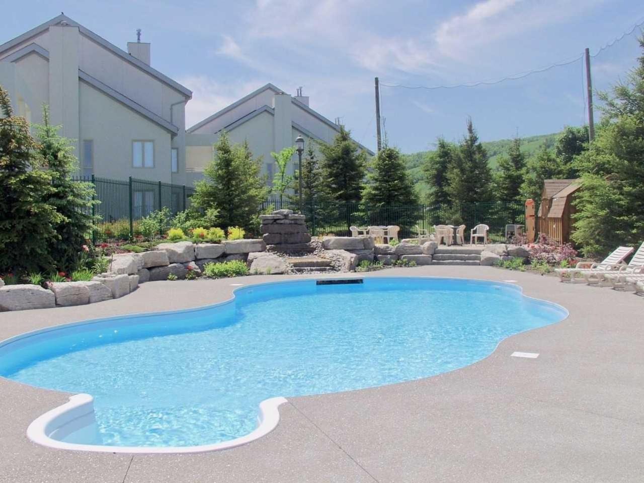 Luxurious Blue Mountain 3BR & 3BTH Walk-in to Village