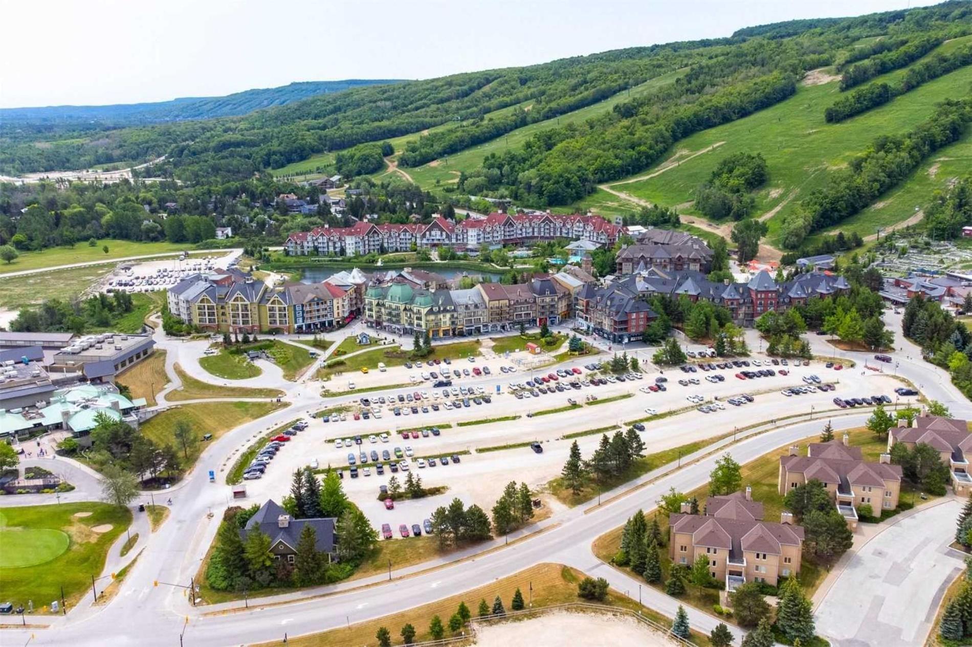 Luxurious Blue Mountain 3BR & 3BTH Walk-in to Village