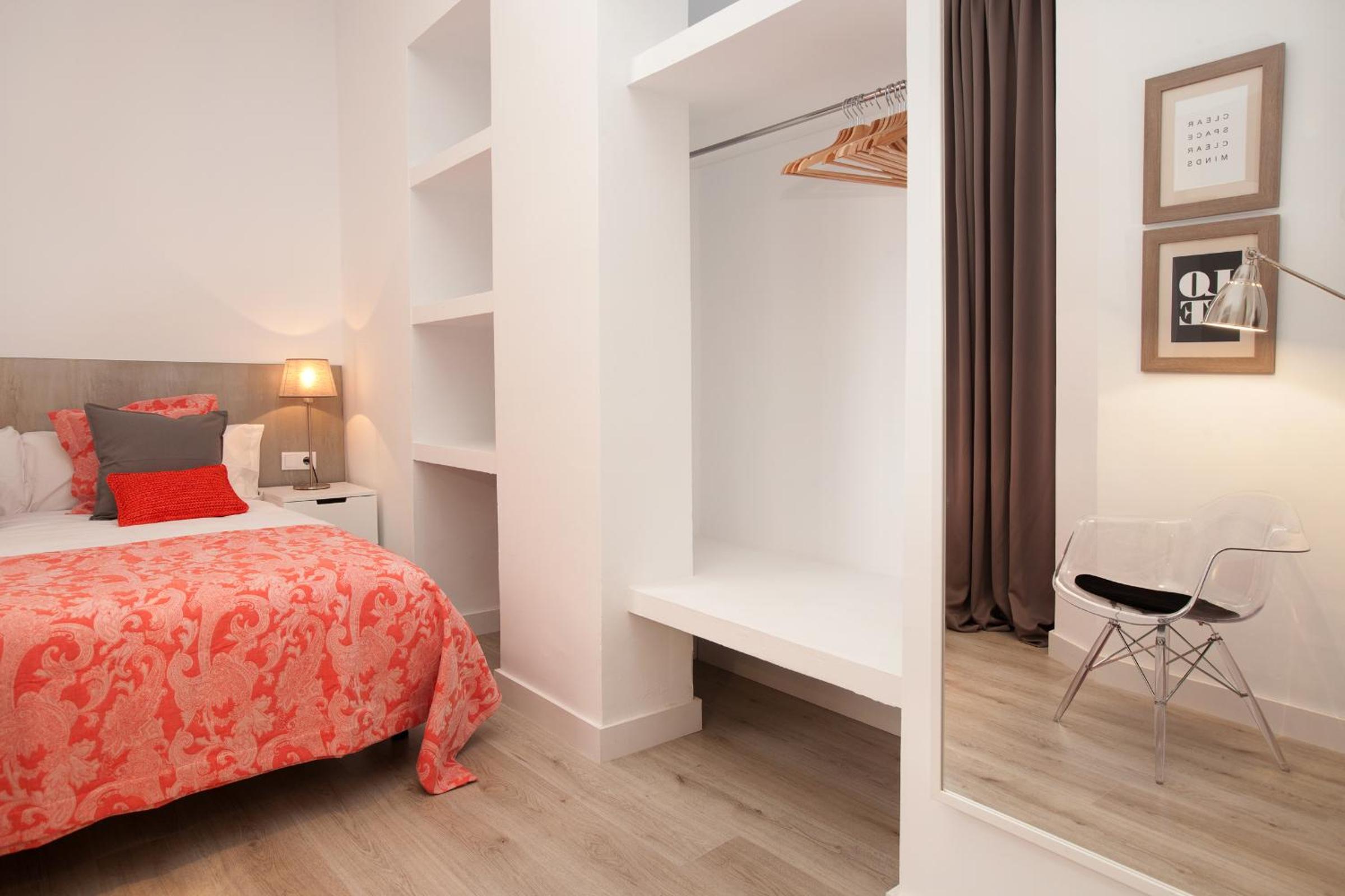Click&Flat Seneca Suites