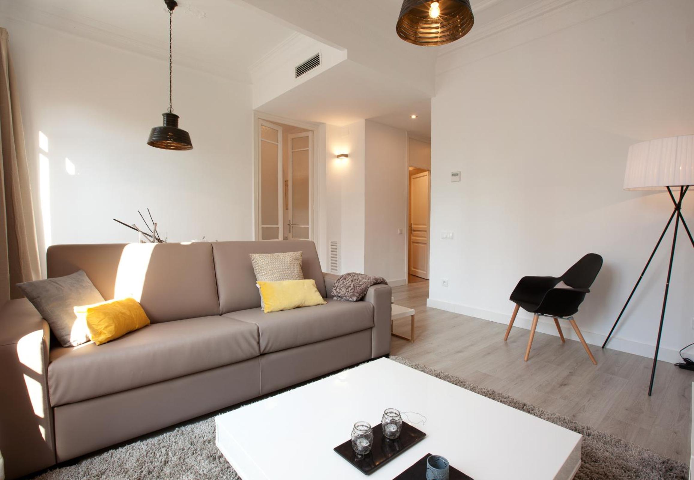 Click&Flat Seneca Suites