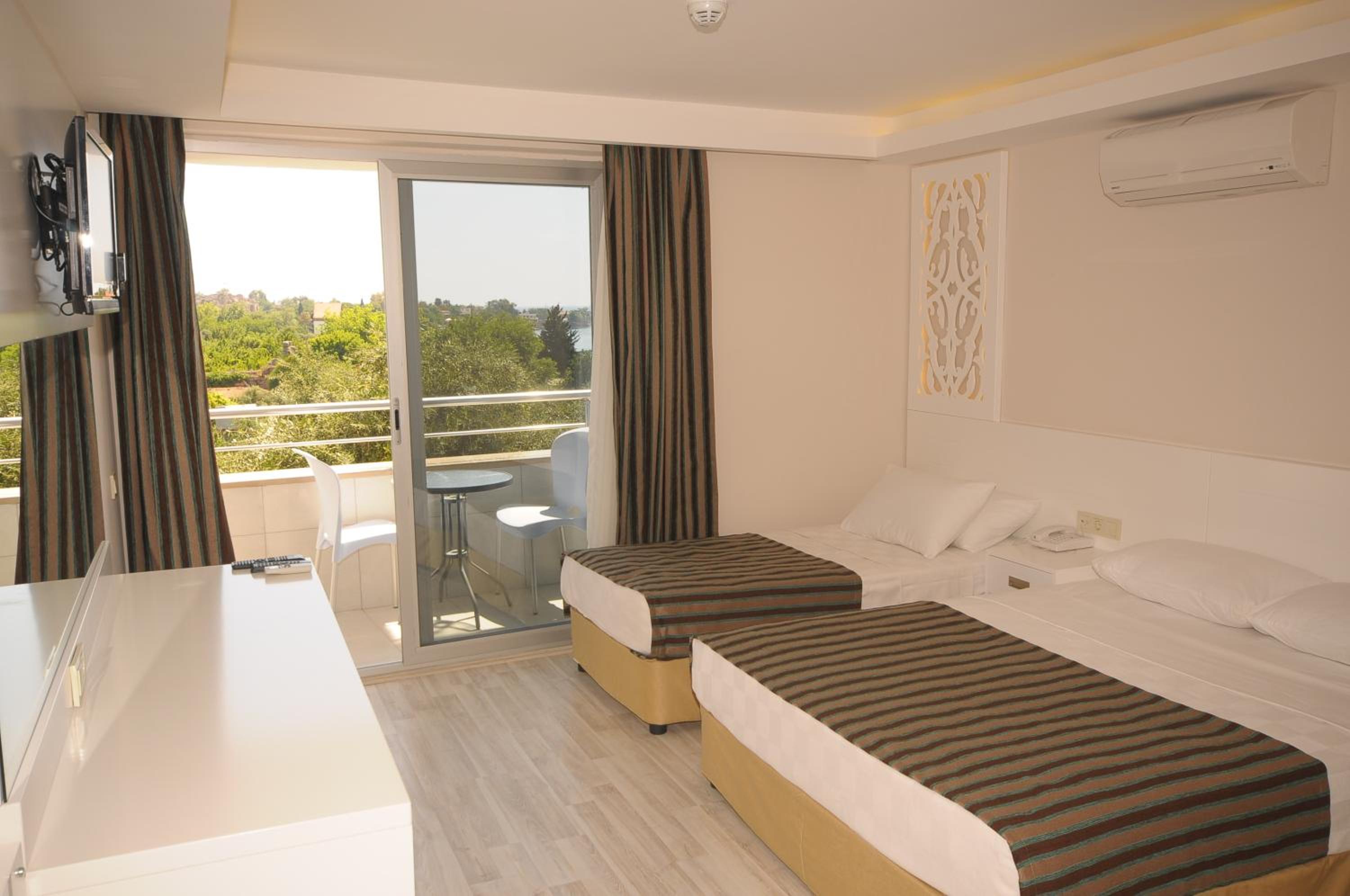 Aura Boutique Hotel - Image 83