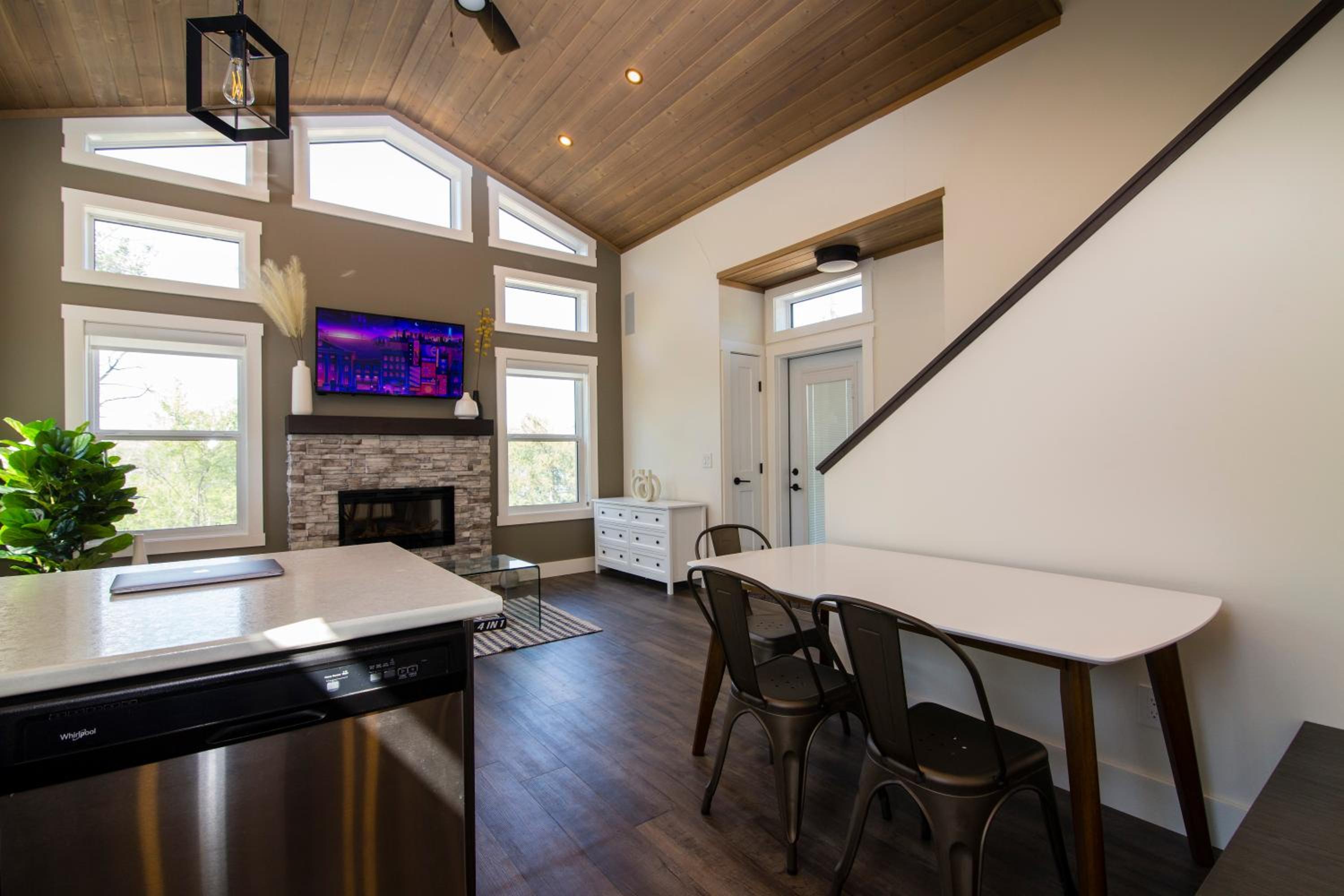 MANITOU BEACH COTTAGES by Prowess