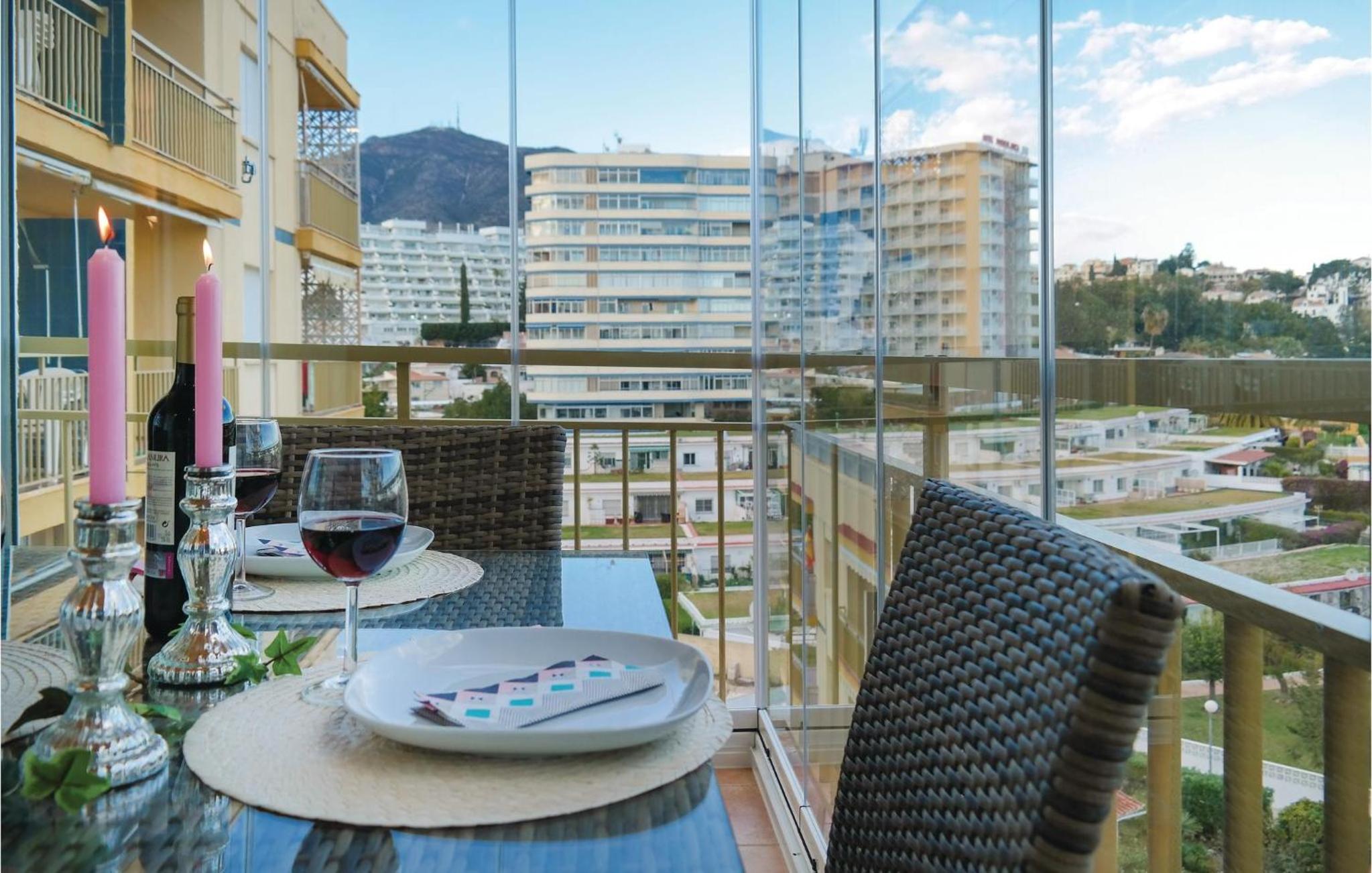 Cozy Apartment In Fuengirola With Wifi