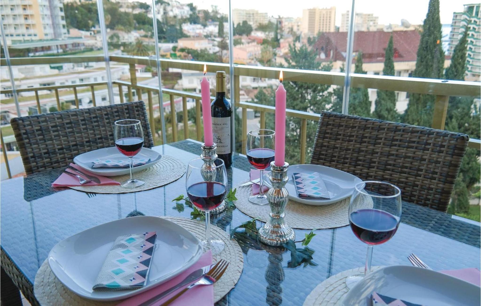 Cozy Apartment In Fuengirola With Wifi