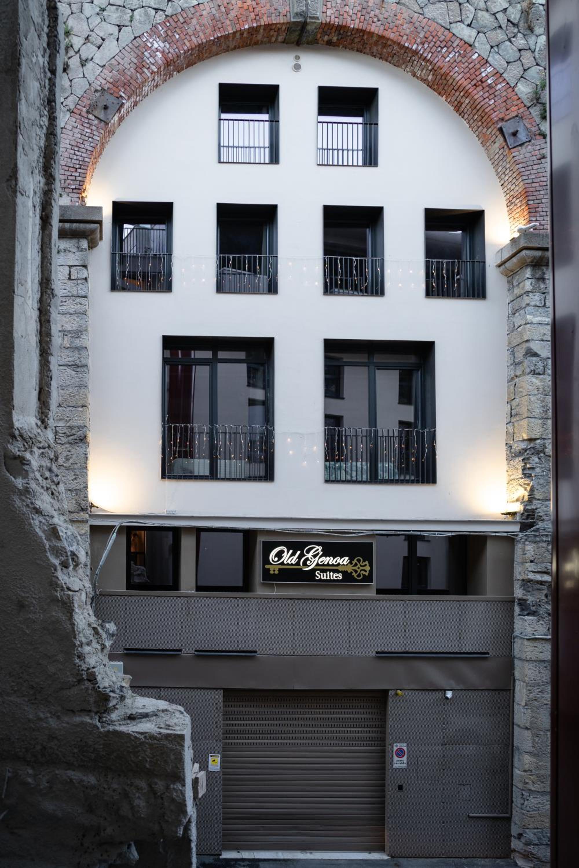 Hotel OLD GENOA SUITES - Image 1