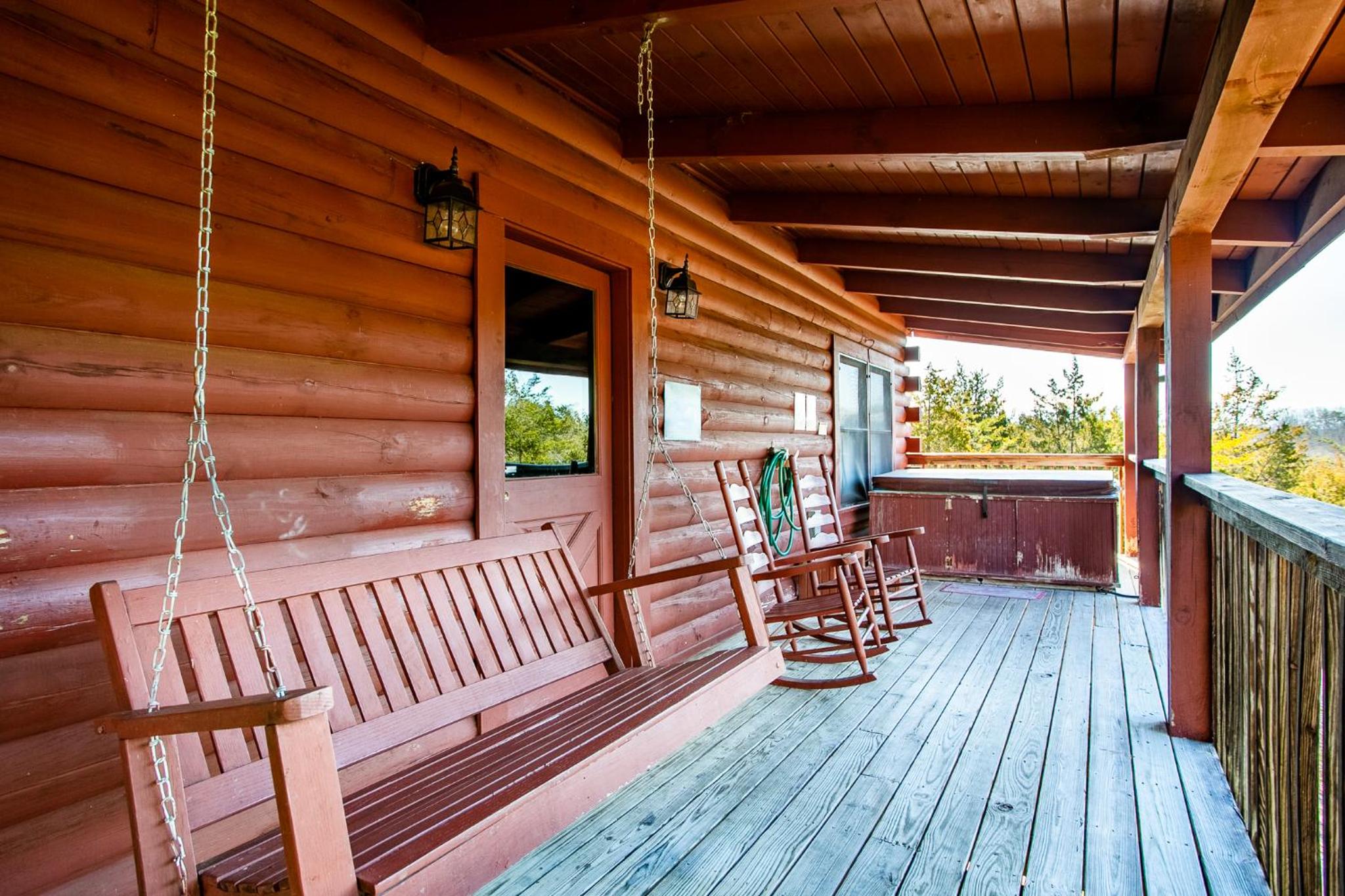 Laketown Bears - Pool Table & Hot Tub! view 5