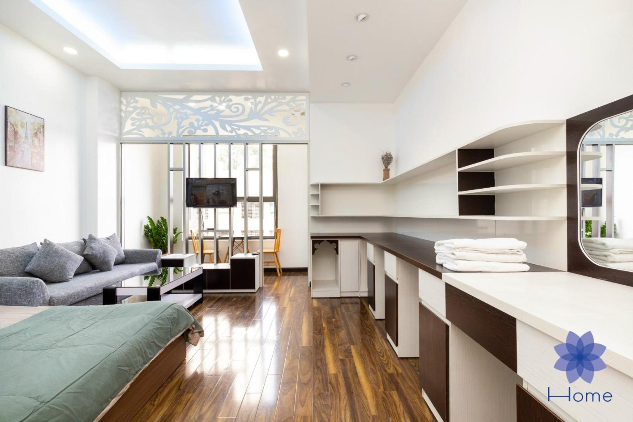 iHome Furnished Apartments with Free Gym & Pool, Airport Pick-Up Service