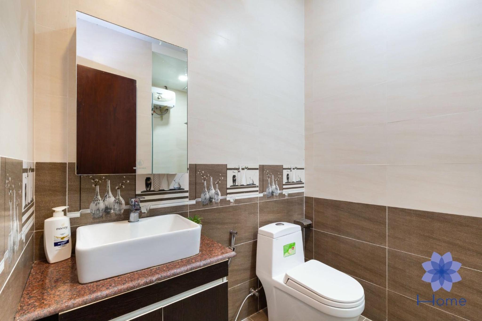 iHome Furnished Apartments with Free Gym & Pool, Airport Pick-Up Service