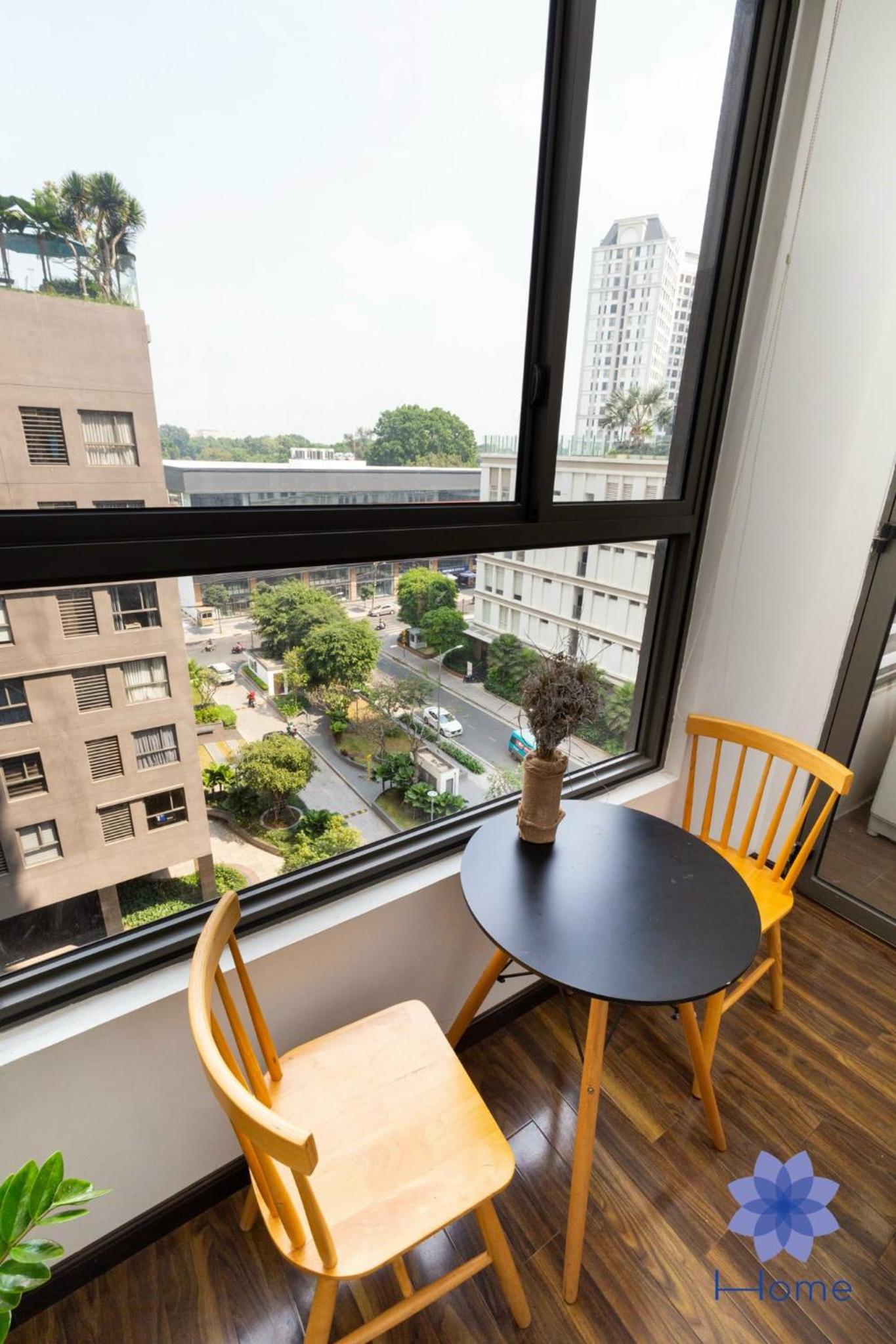 iHome Furnished Apartments with Free Gym & Pool, Airport Pick-Up Service
