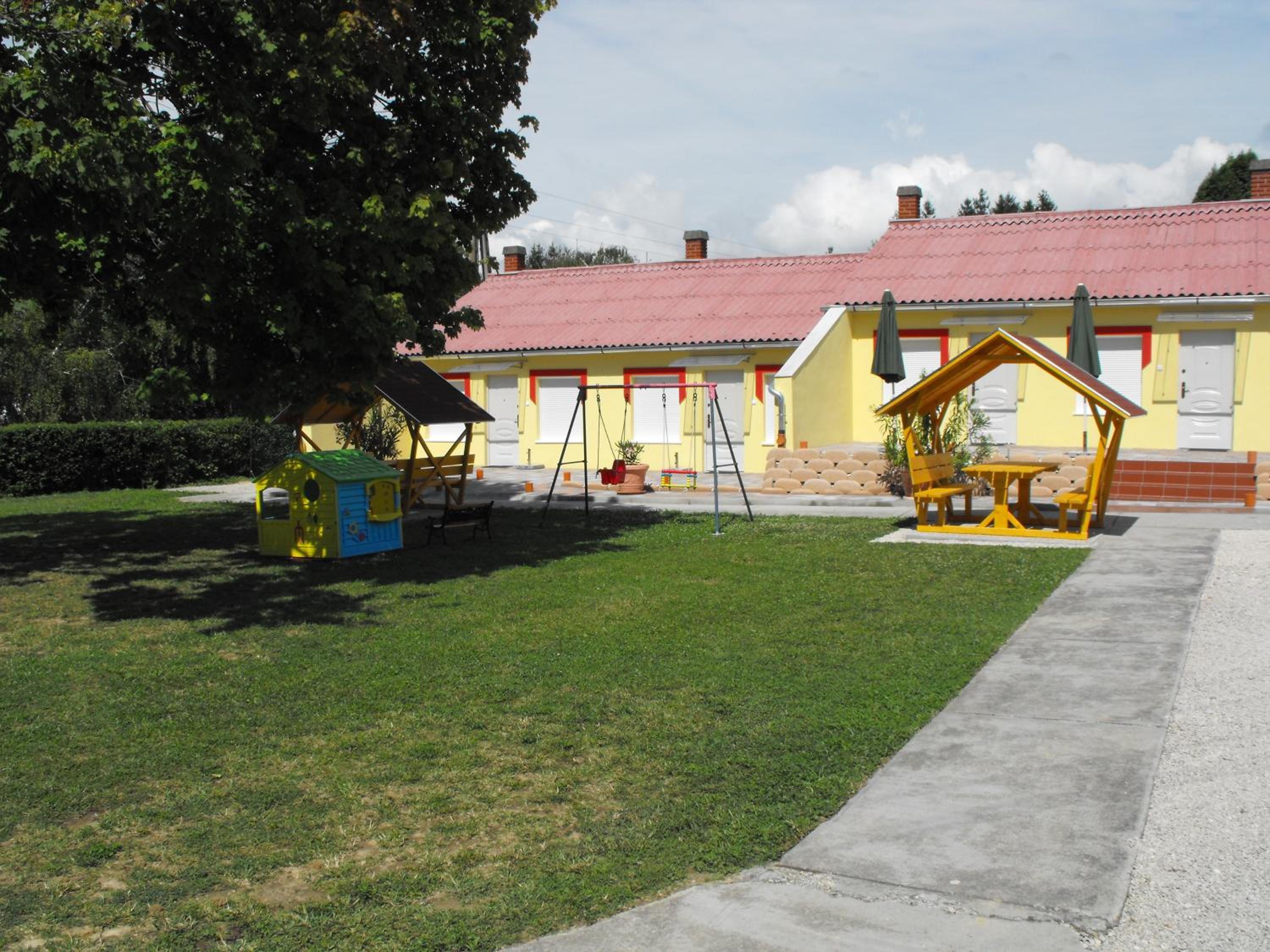 Photo 32
