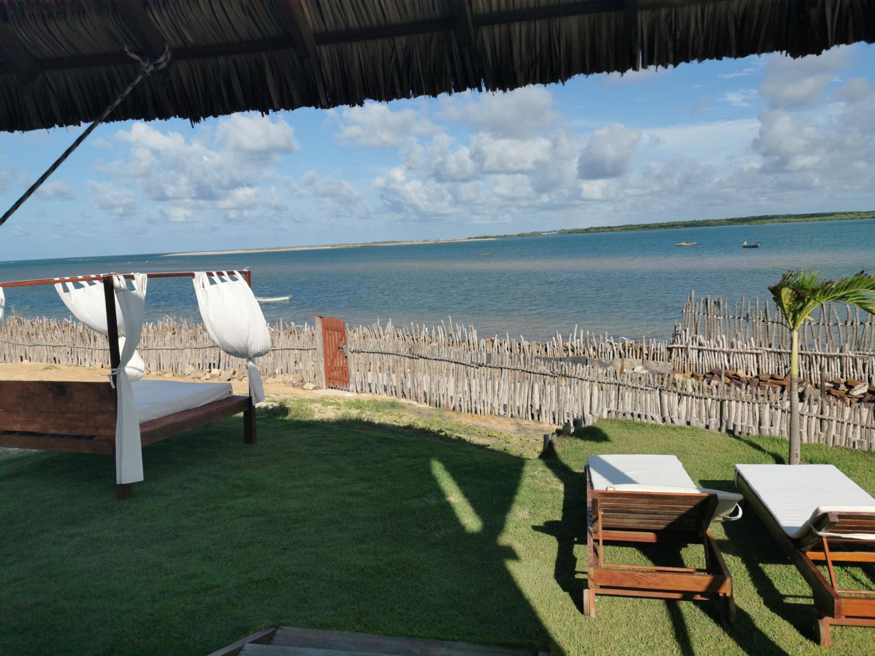Beach Bungalow-KiteAliCori , Macapa'