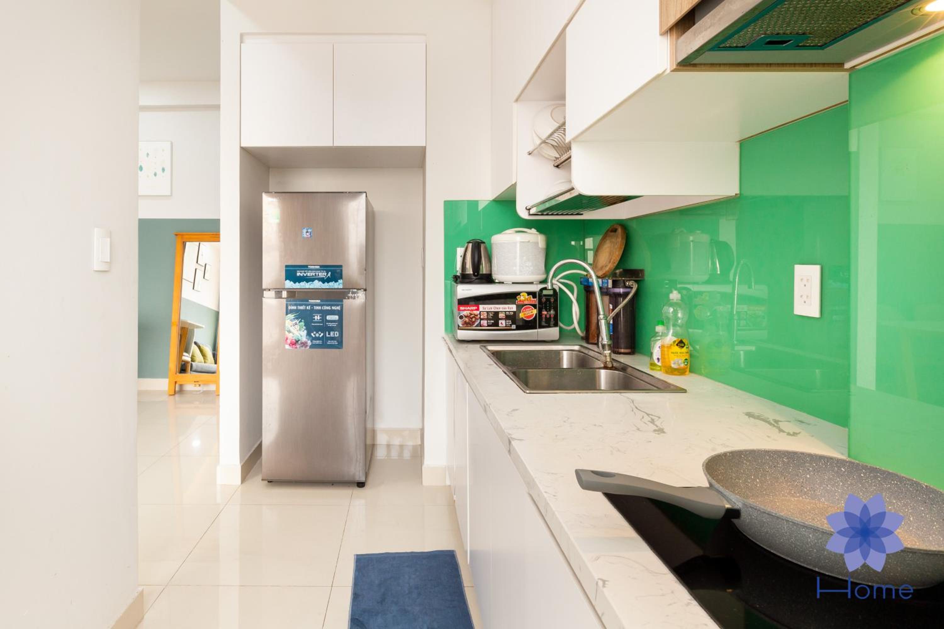 iHome Furnished Apartments with Free Gym & Pool, Airport Pick-Up Service