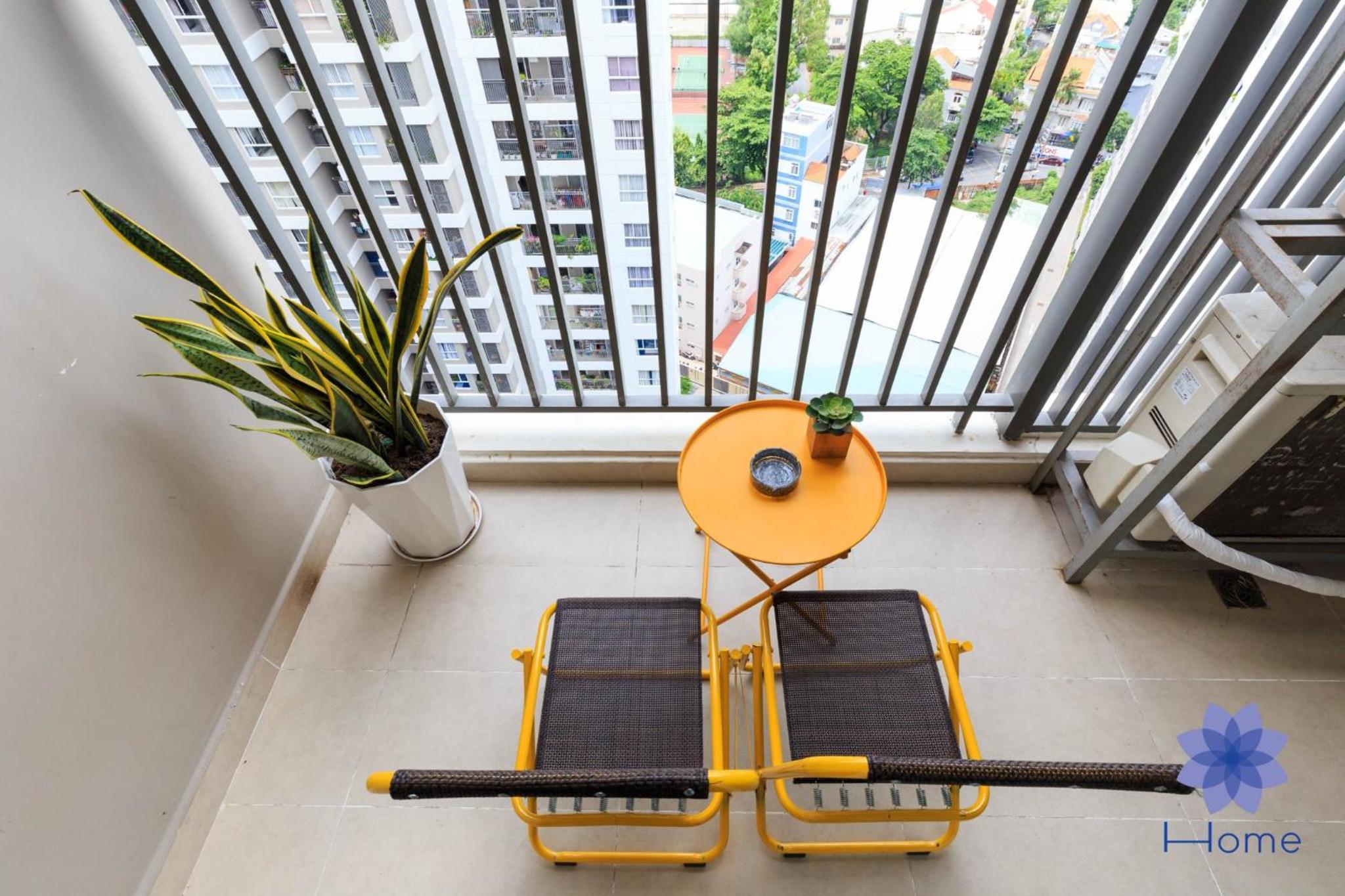 iHome Furnished Apartments with Free Gym & Pool, Airport Pick-Up Service