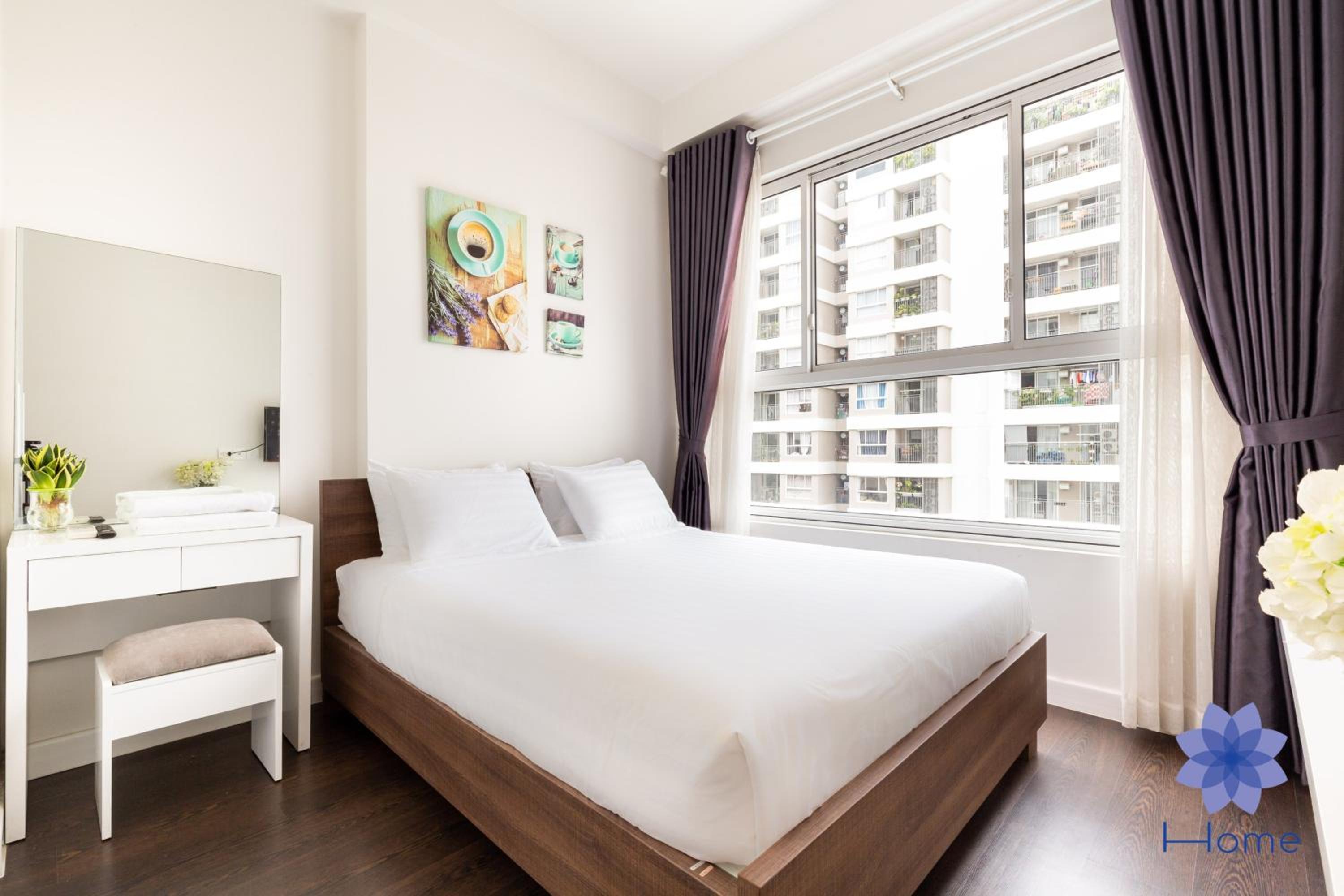 iHome Furnished Apartments with Free Gym & Pool, Airport Pick-Up Service