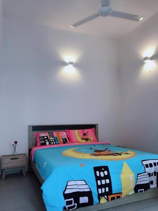 W3WarmStay@GoldenHills/3RPenthouse/WiFi/PasarMalam/2carpark