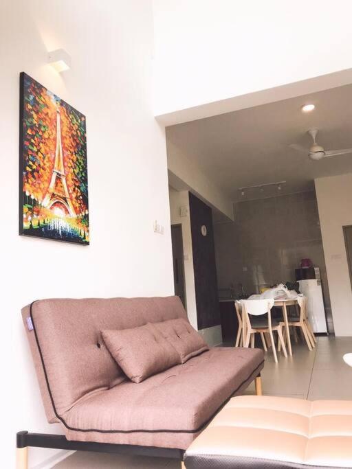 W3WarmStay@GoldenHills/3RPenthouse/WiFi/PasarMalam/2carpark