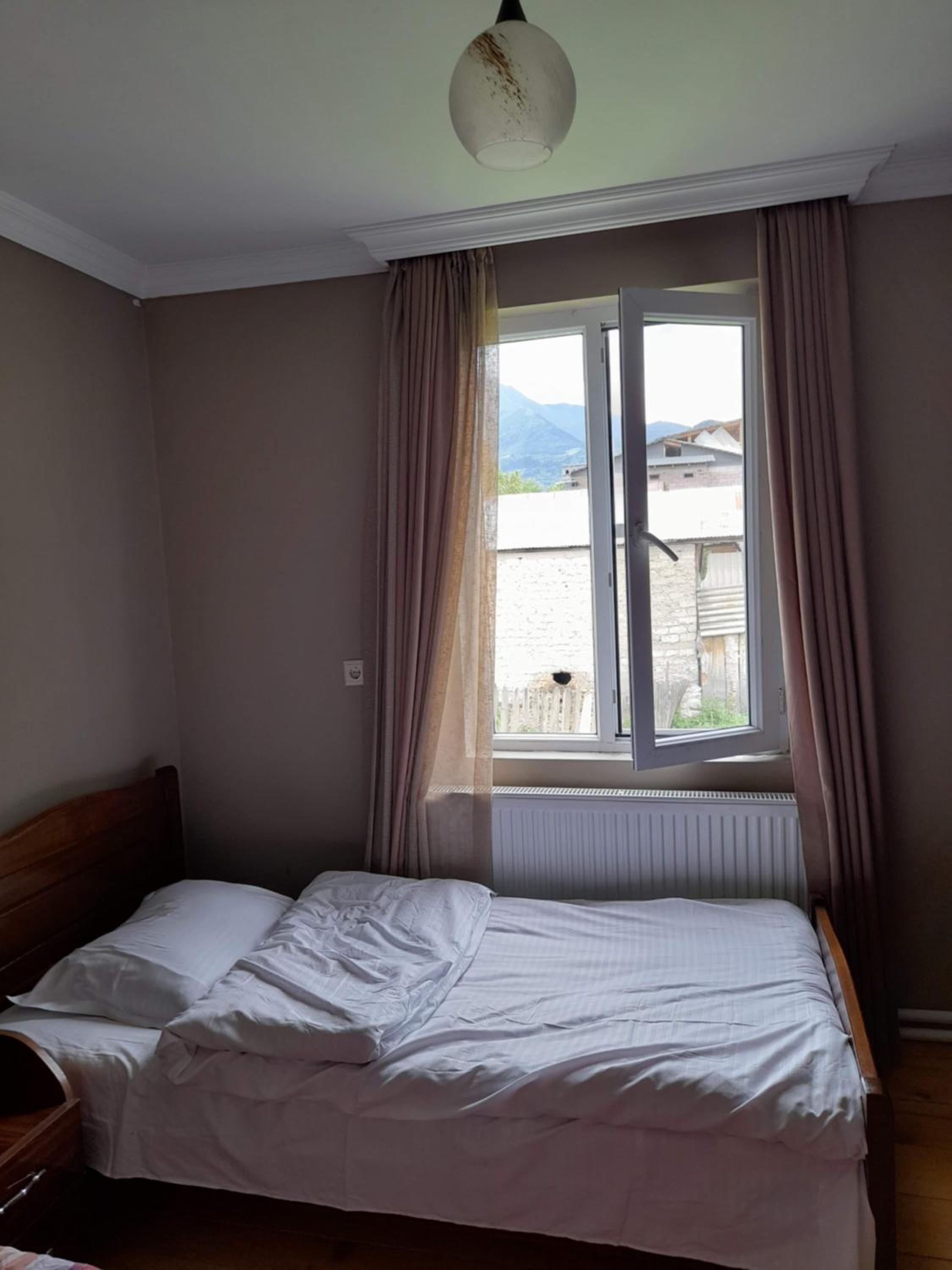 House Mon Amie view 4