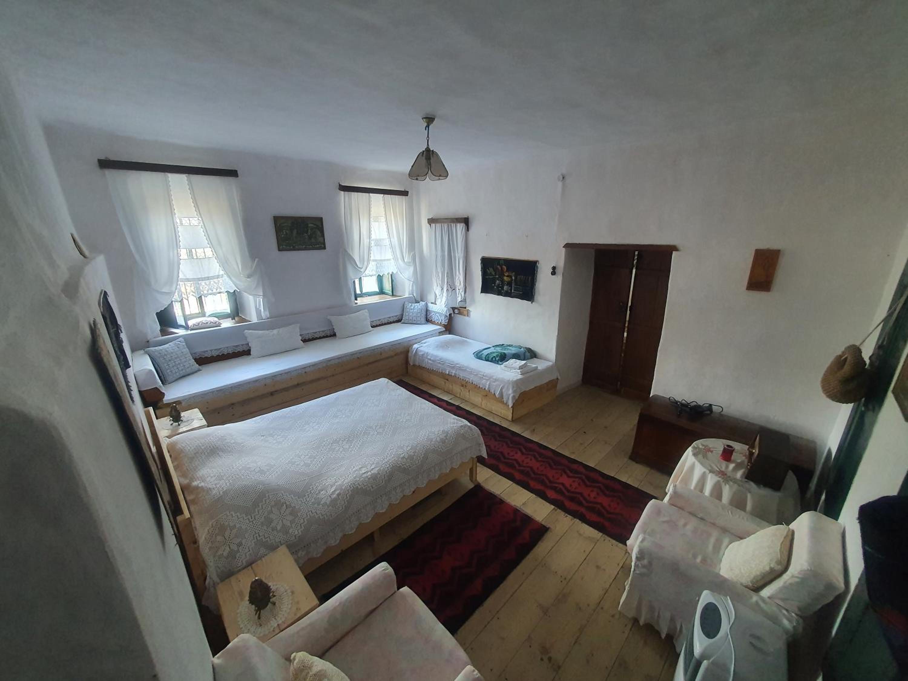 Traditional GuestHouse Permet