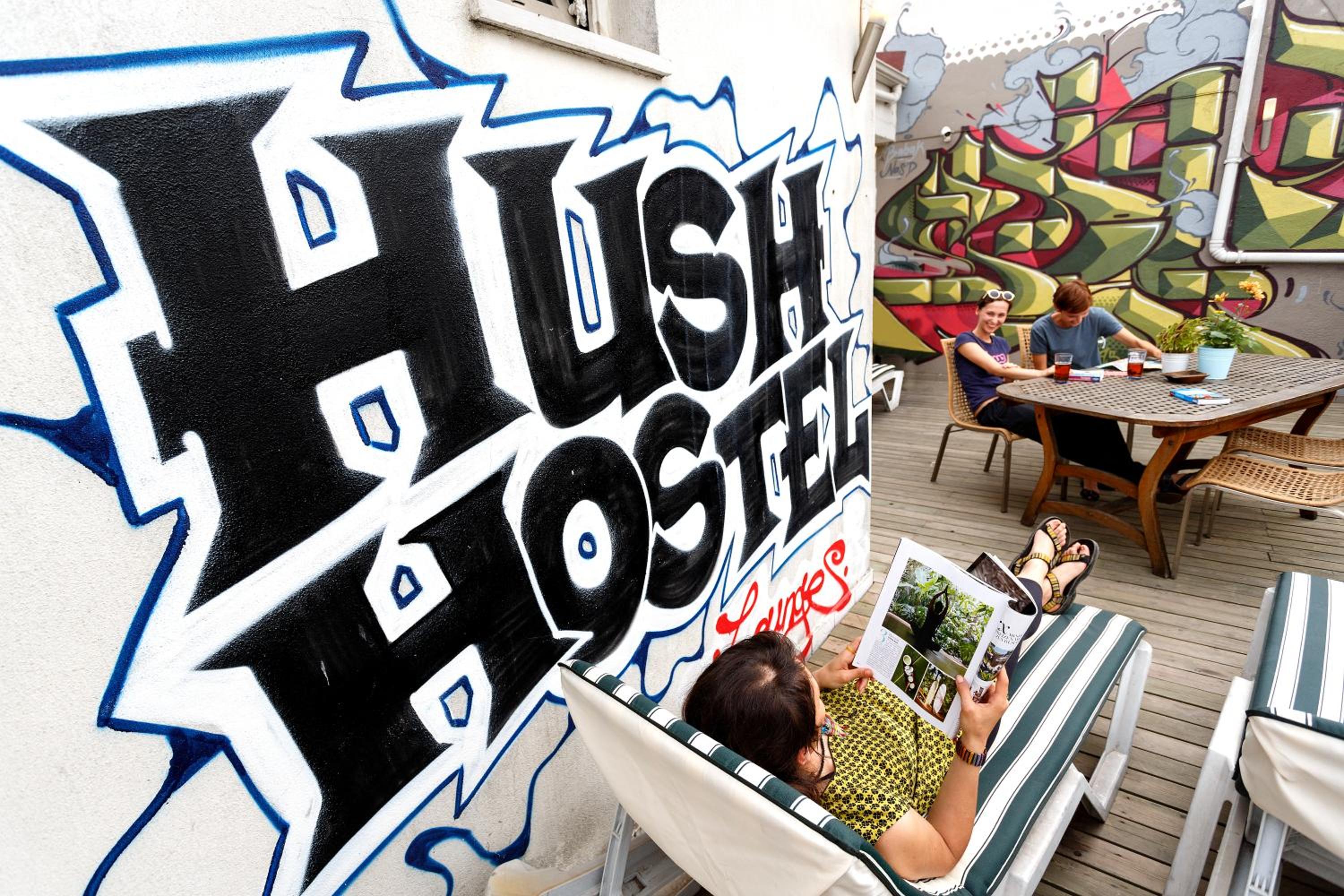 Hush Hostel Lounge