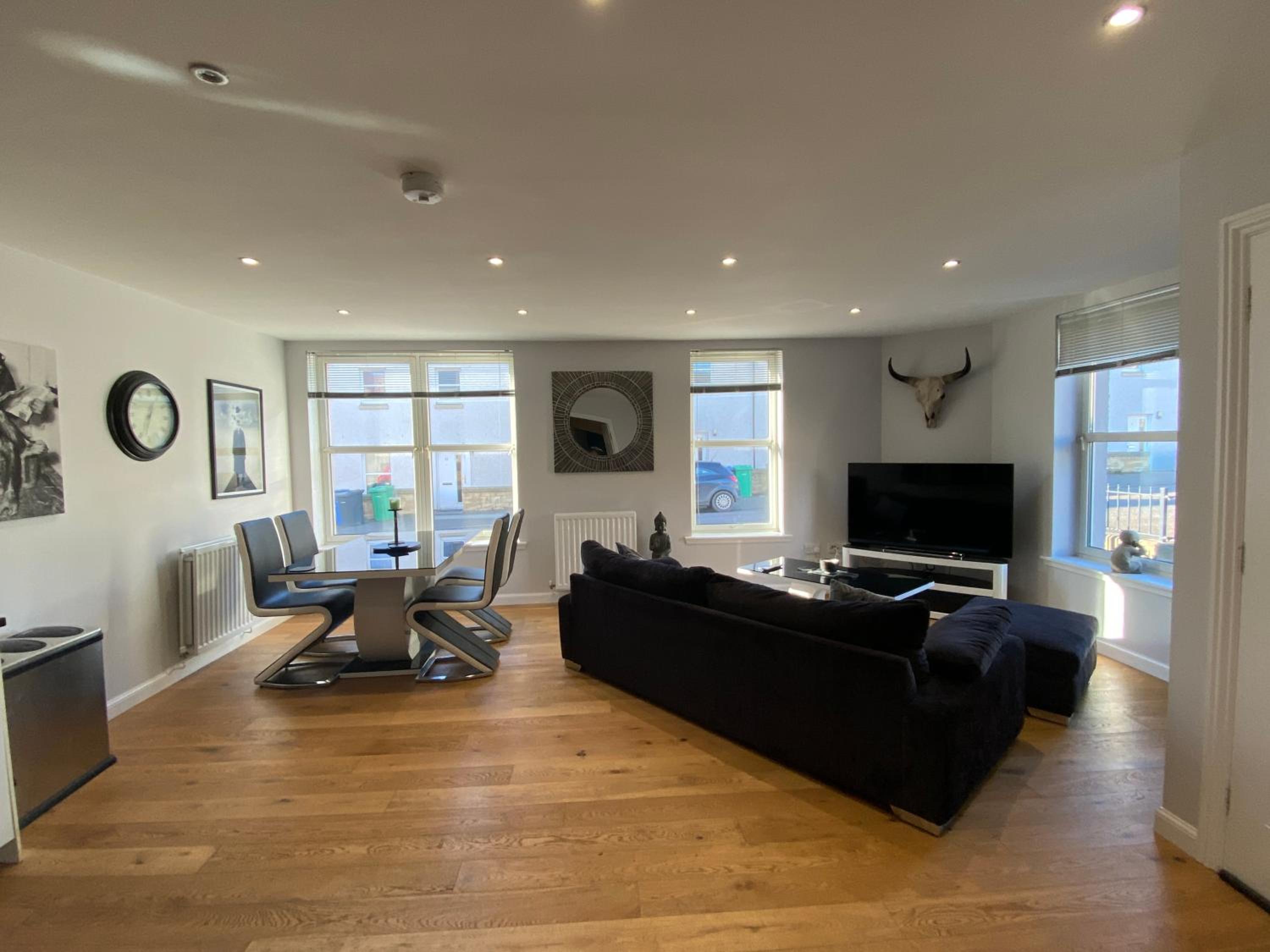 Maltings Apartment - Spacious 2 Bed Ground Floor Apartment view 2