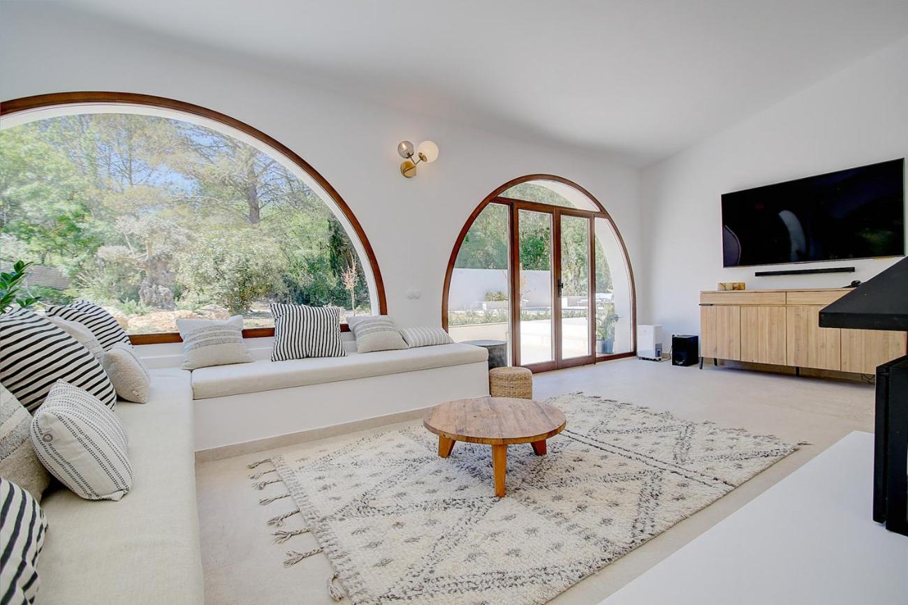 Villa Roca Verde by Slow Villas view 5