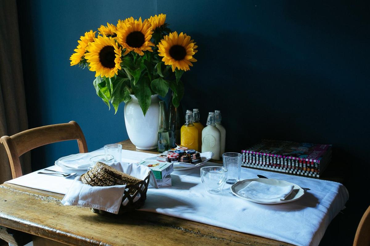 Hotel B&B Van Gogh Cottage - Image 1