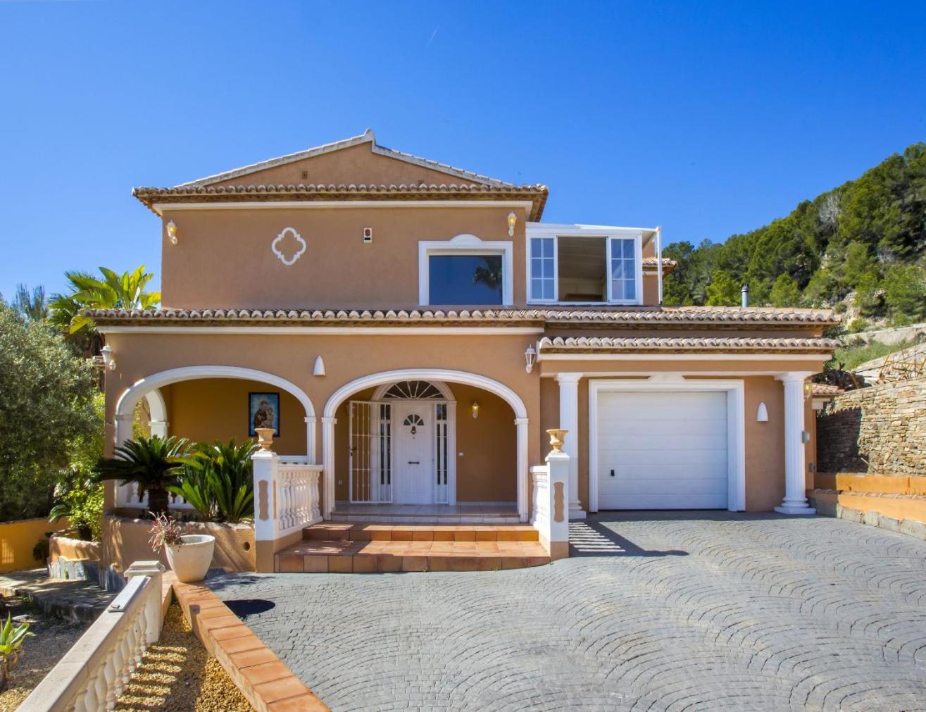 Villa Malie view 4
