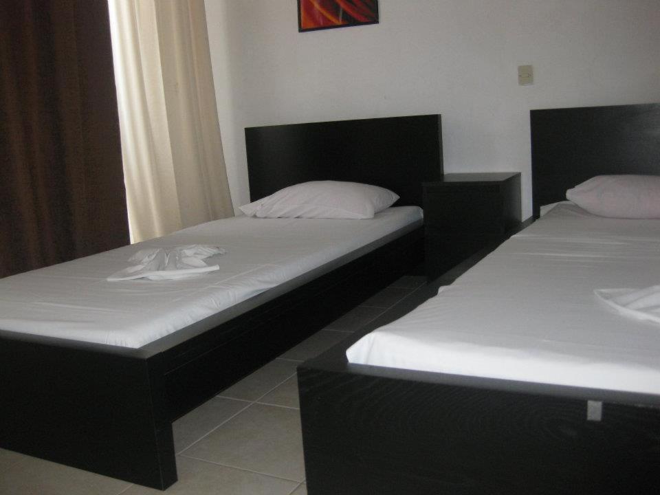 Philippos & Maria Apartments