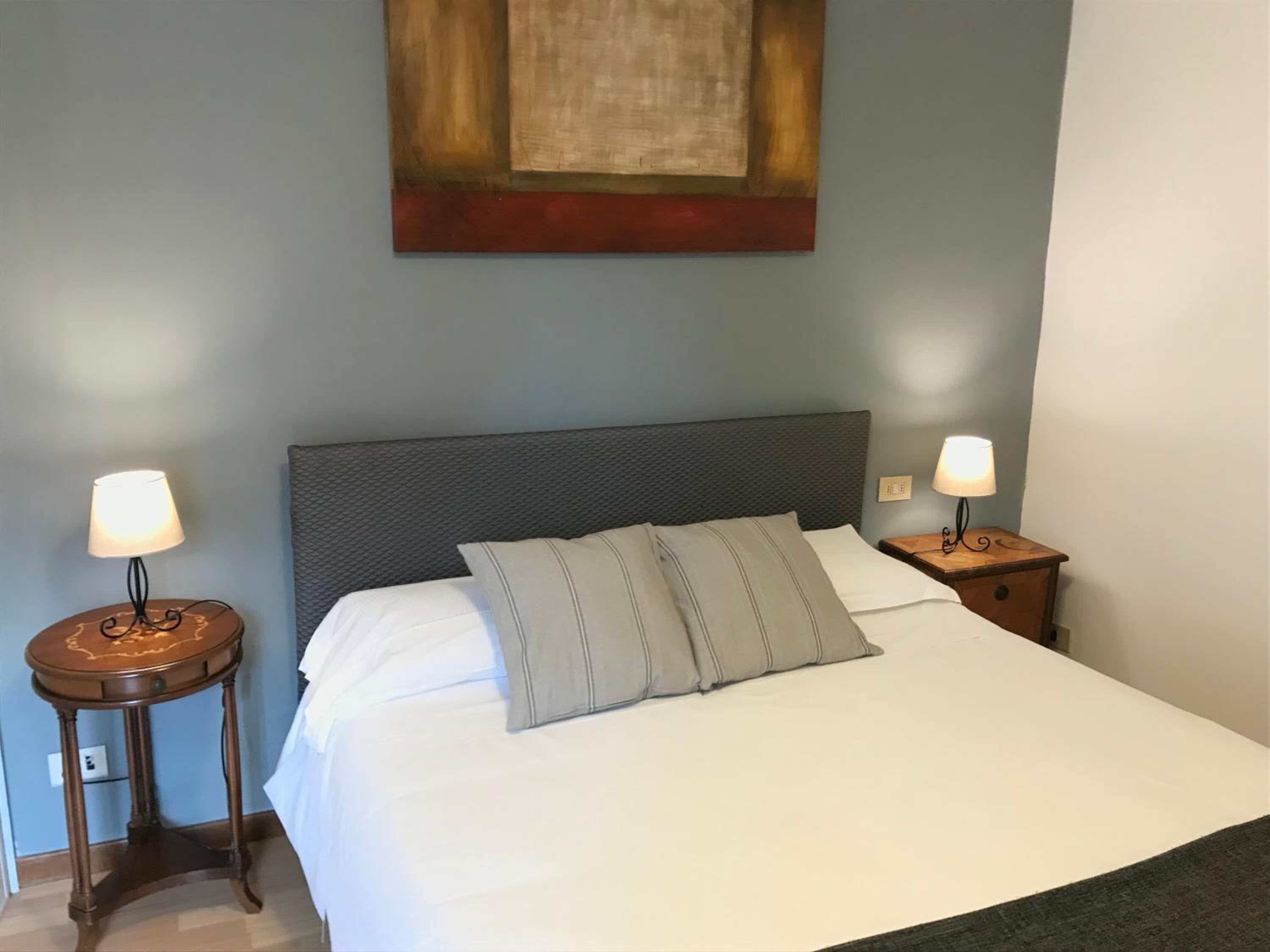 Venice and Venice Apartments - private rooms in shared apartment
