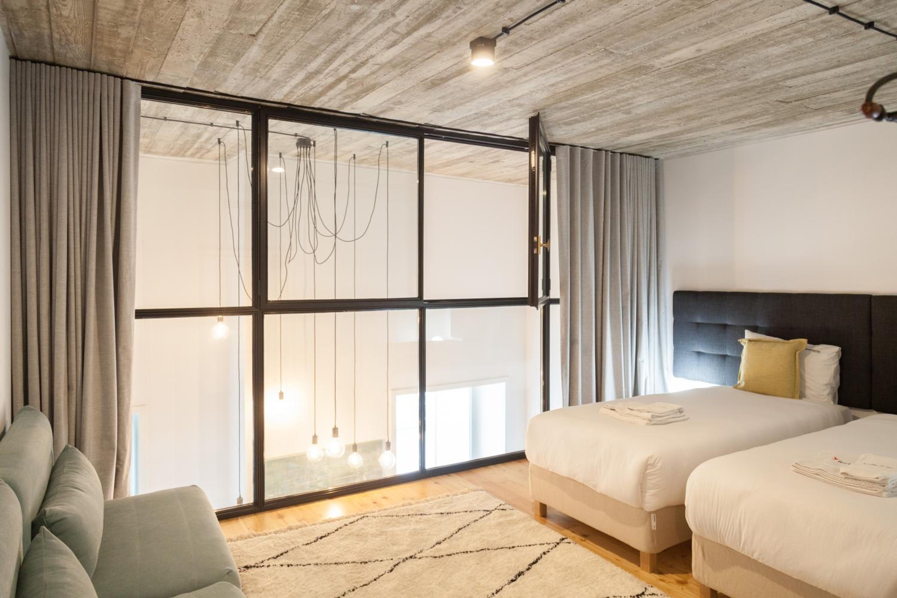 FLH Intendente Fashion Mezzanine with Balcony