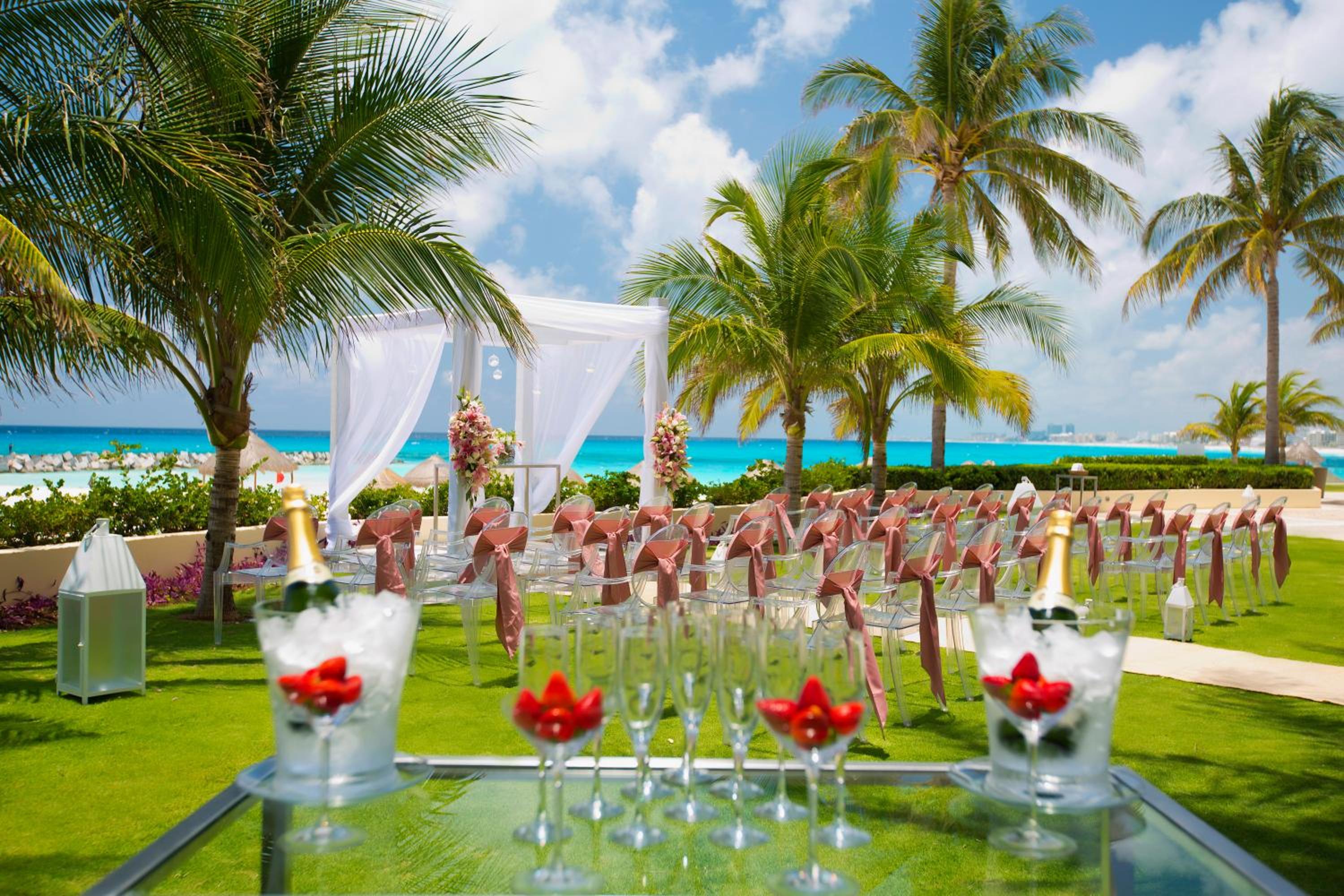 Krystal Grand Cancun All Inclusive