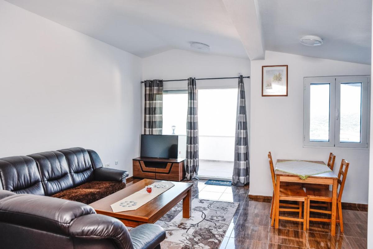 Seaview Apartments Bonaca view 3