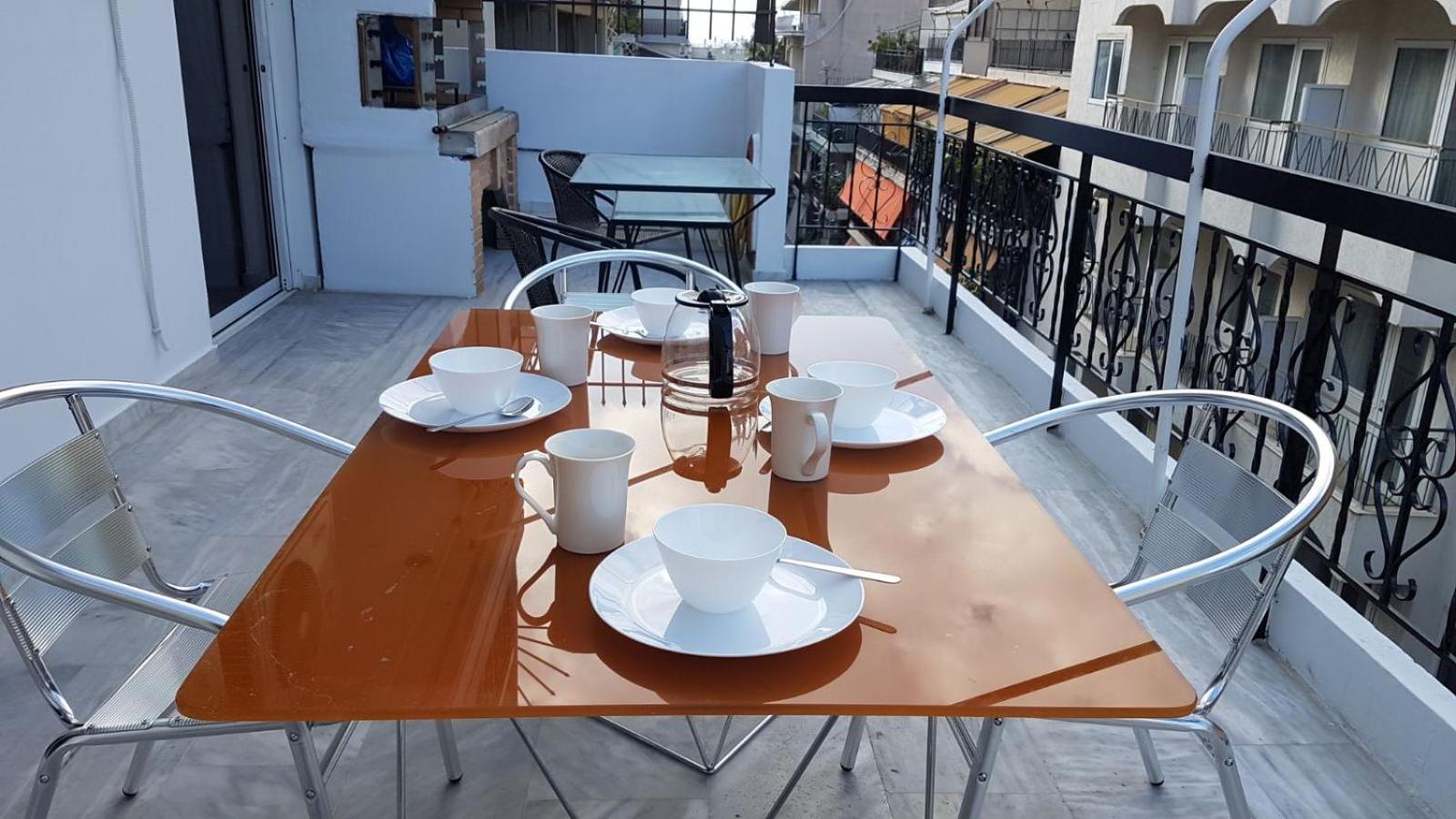 Maisonaitte-Athens Center, 4 BD, 2 BATH